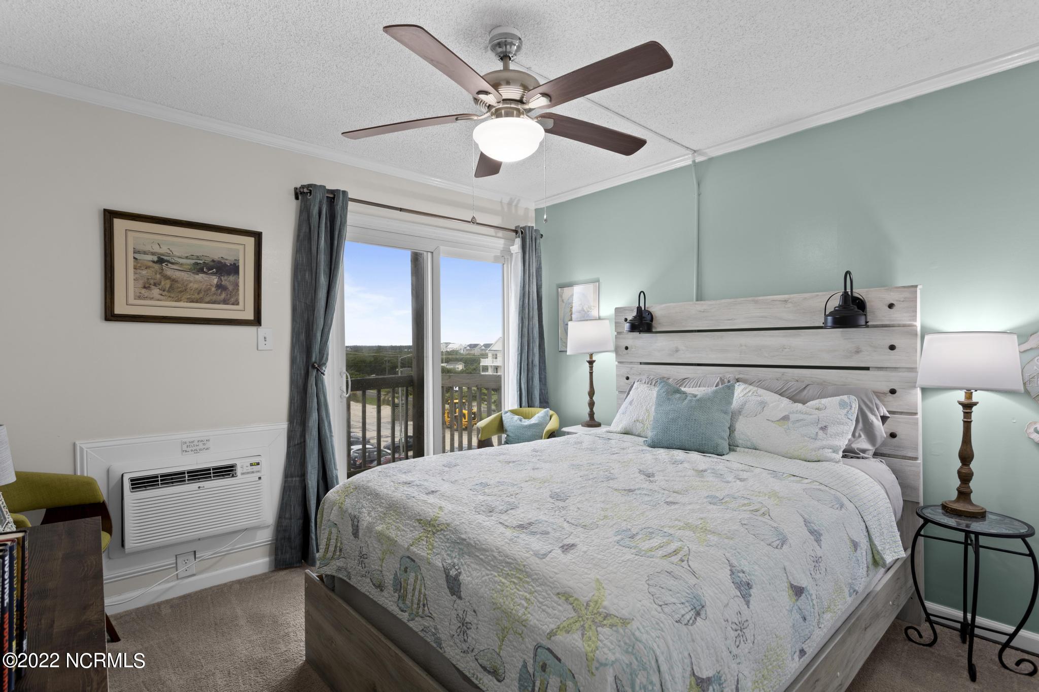 2264 New River Inlet Drive, 310