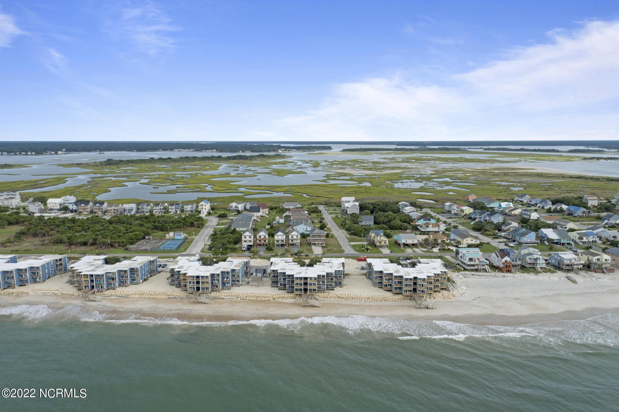2264 New River Inlet Drive, 310