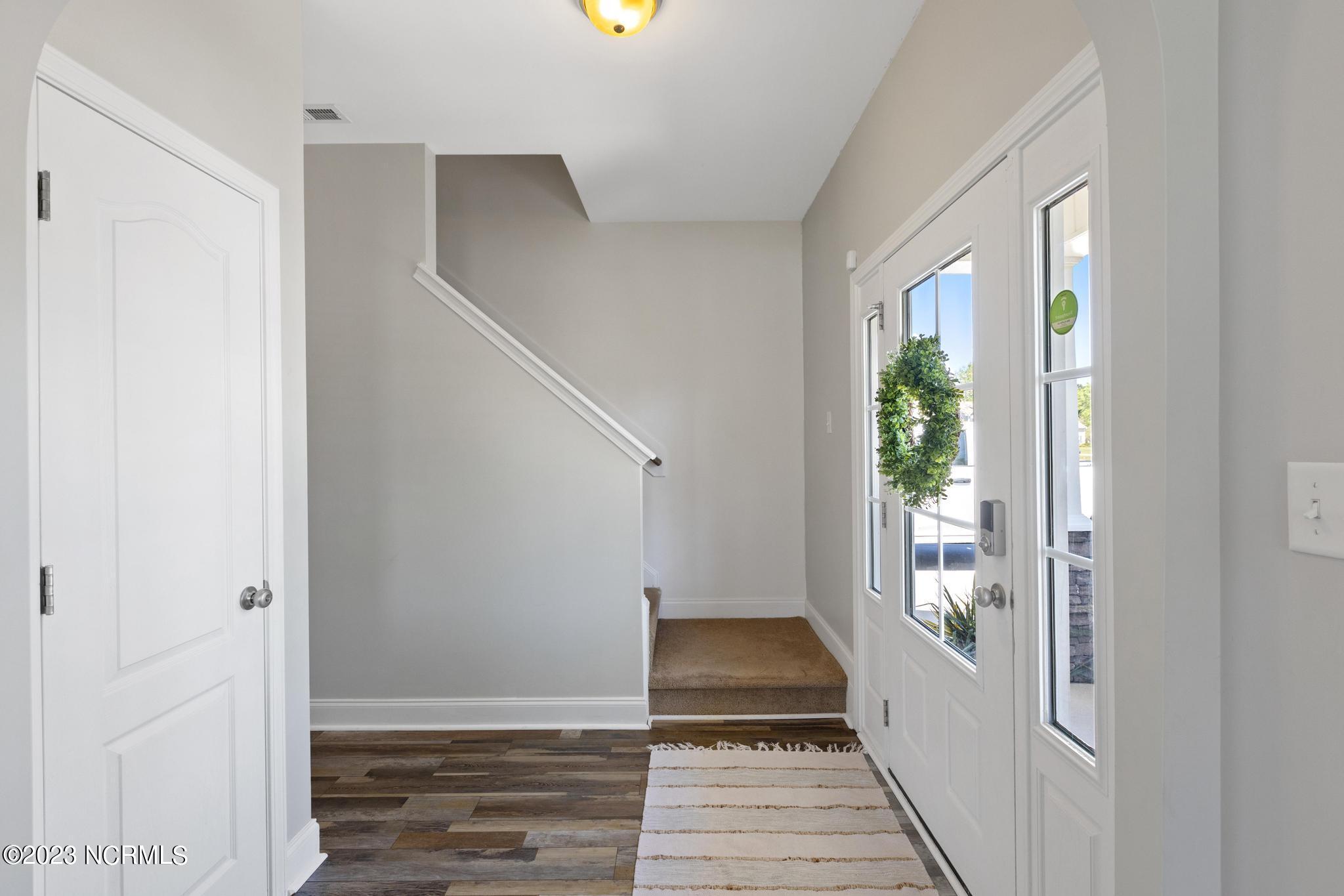 211 Gelynda Court