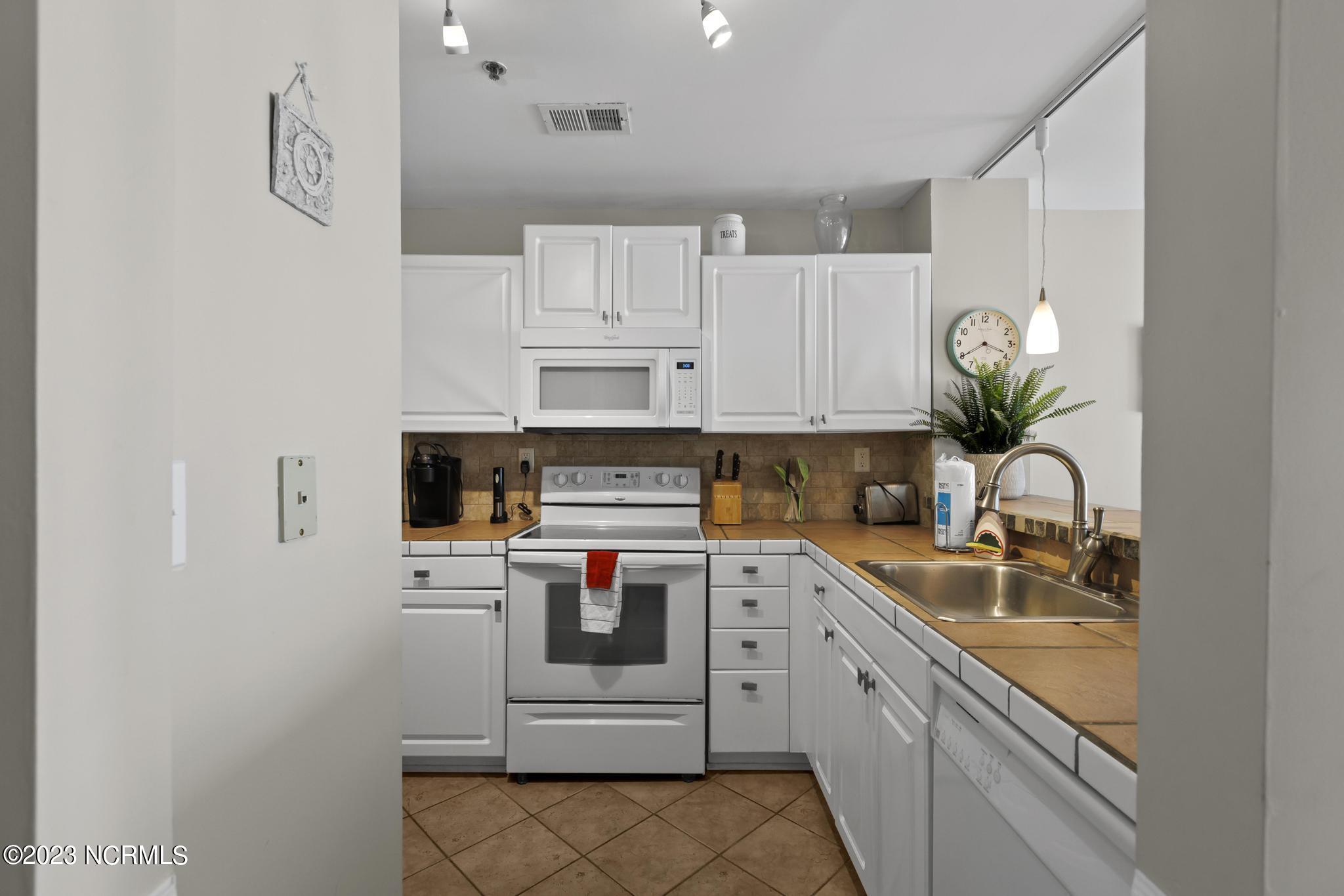 790 New River Inlet Road, Unit 319a