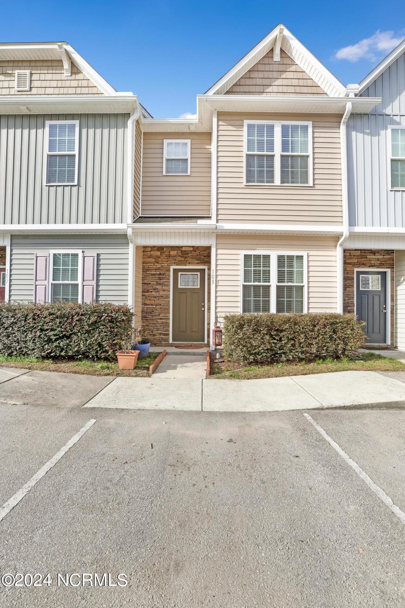 109 Beacon Woods Drive
