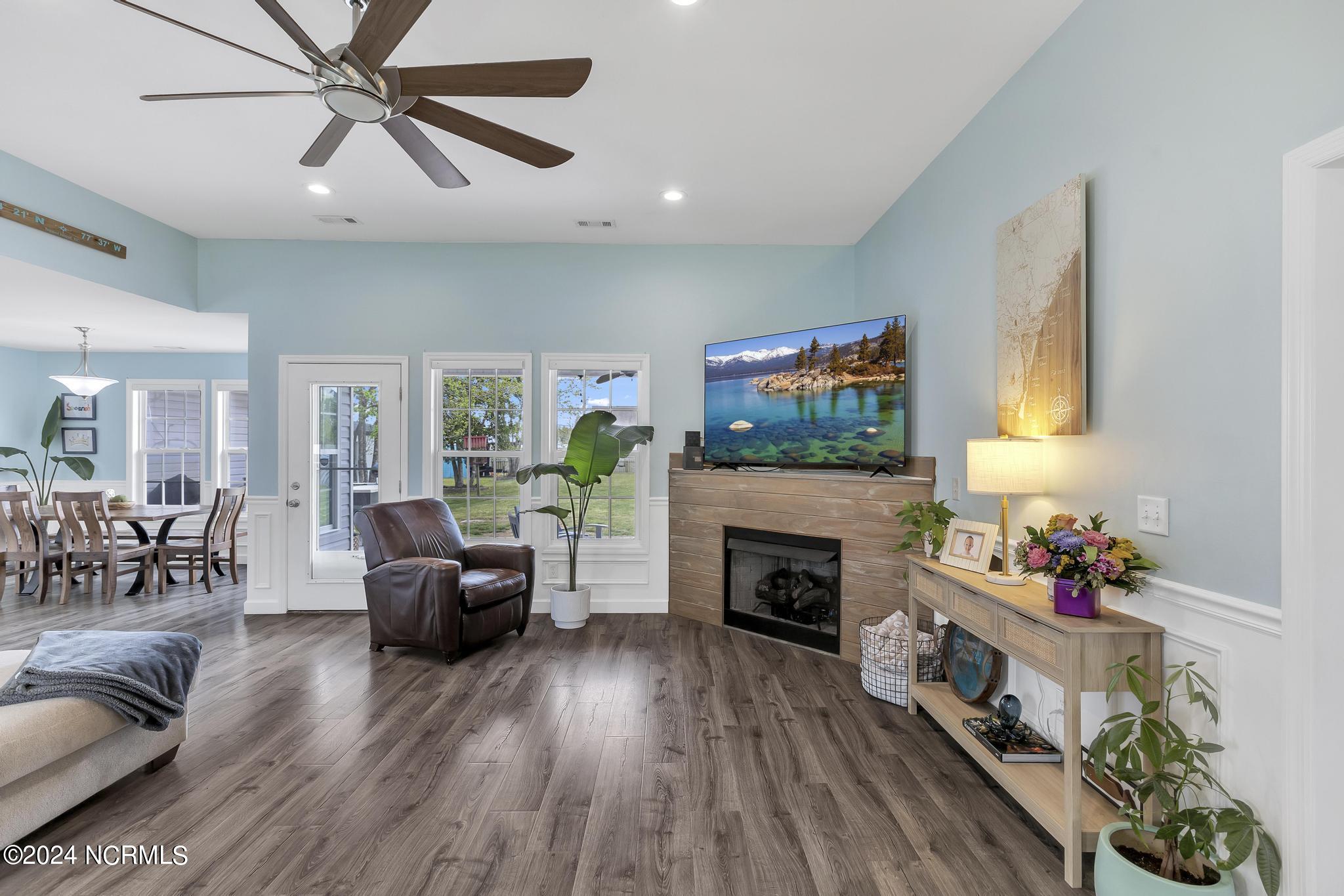 203 Gelynda Court