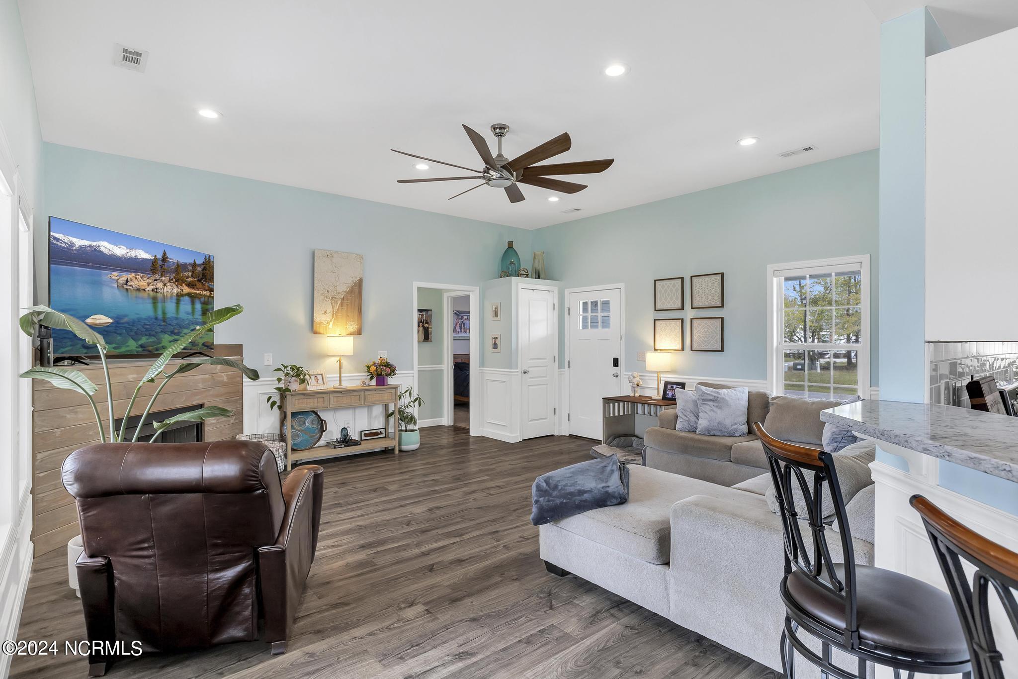 203 Gelynda Court