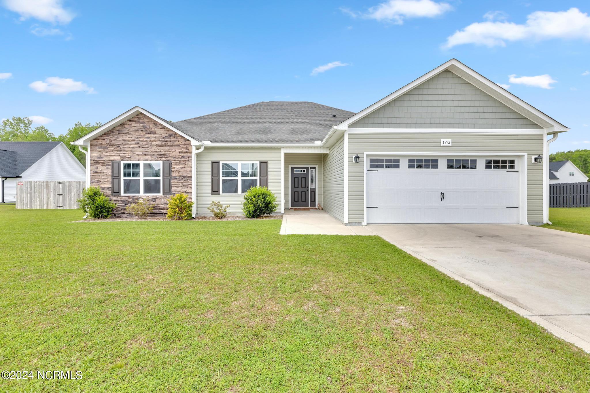 702 Pandion Court
