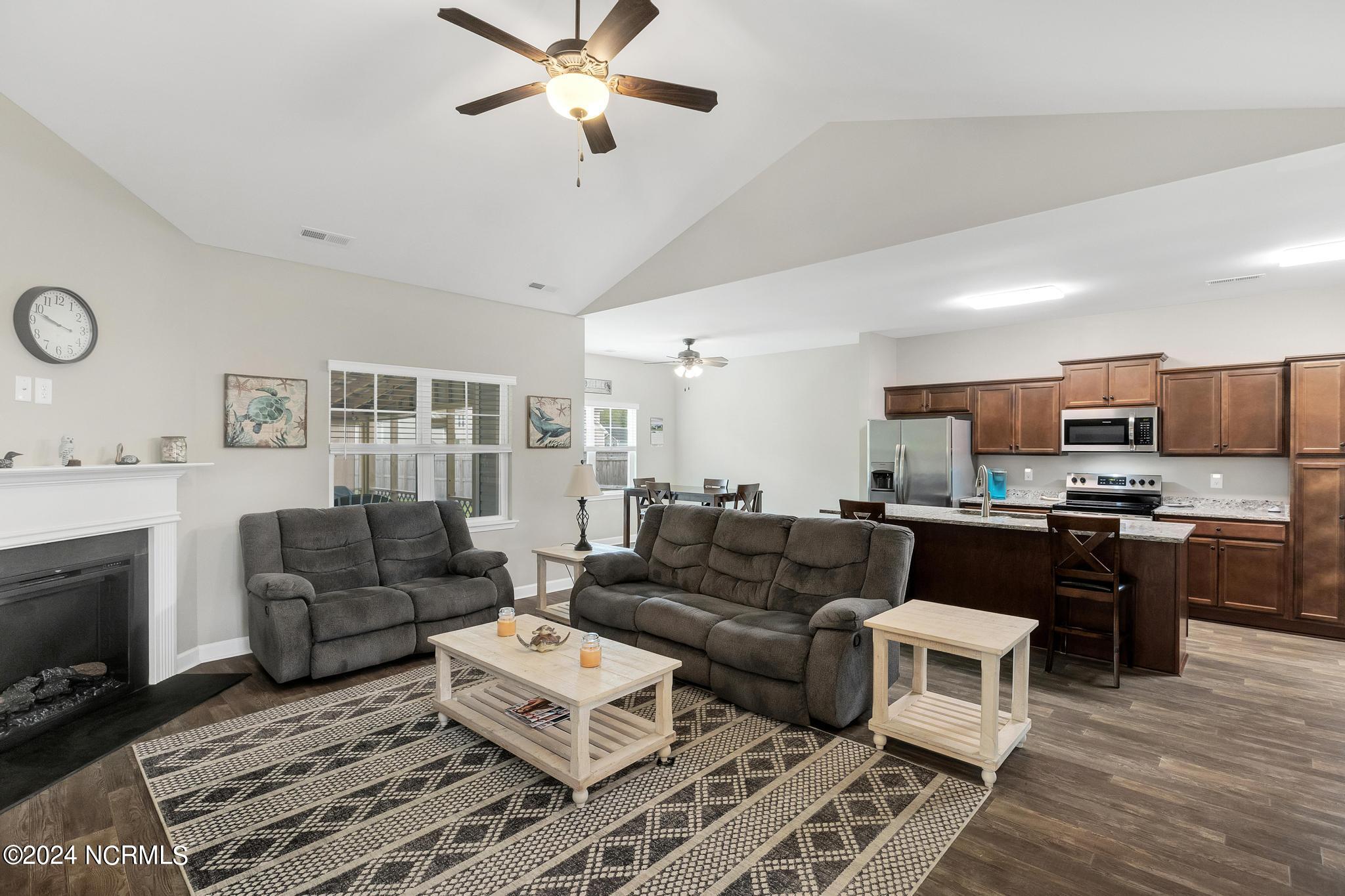702 Pandion Court