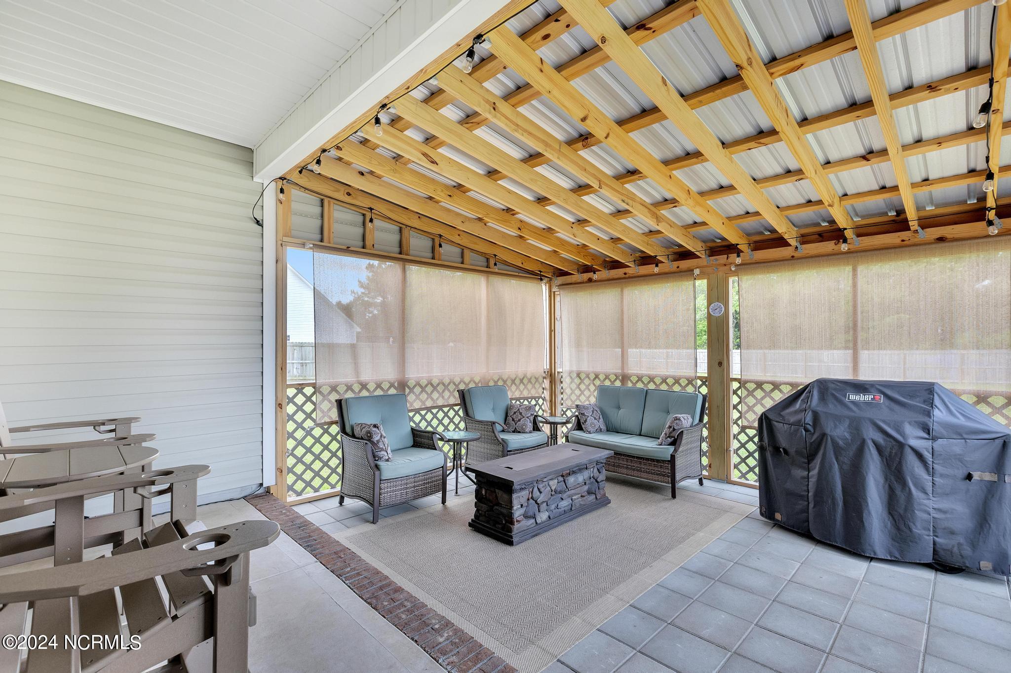 702 Pandion Court