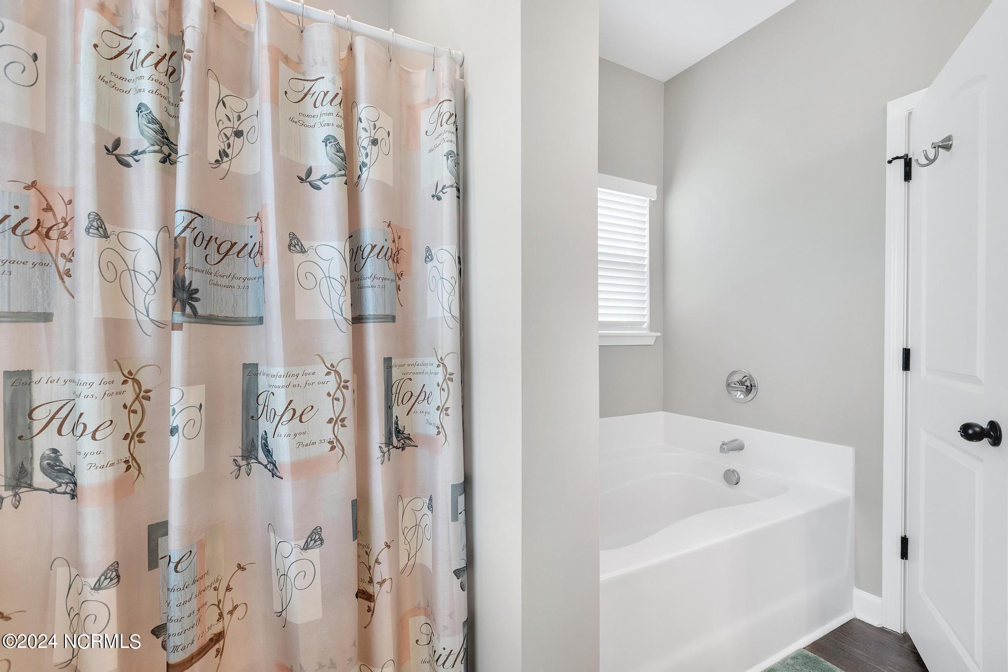702 Pandion Court