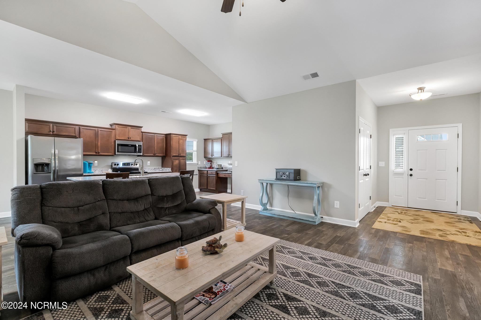 702 Pandion Court