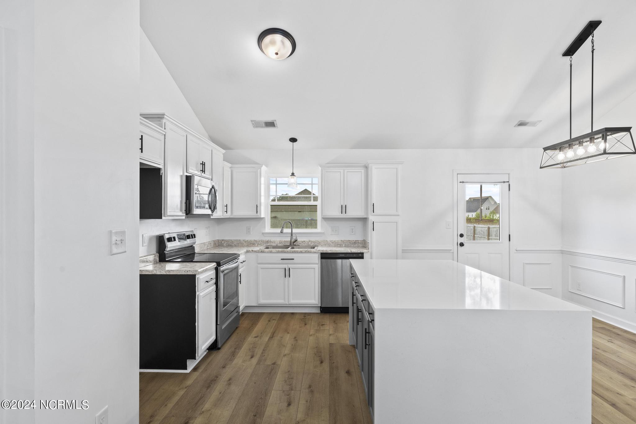 255 Breakwater Drive