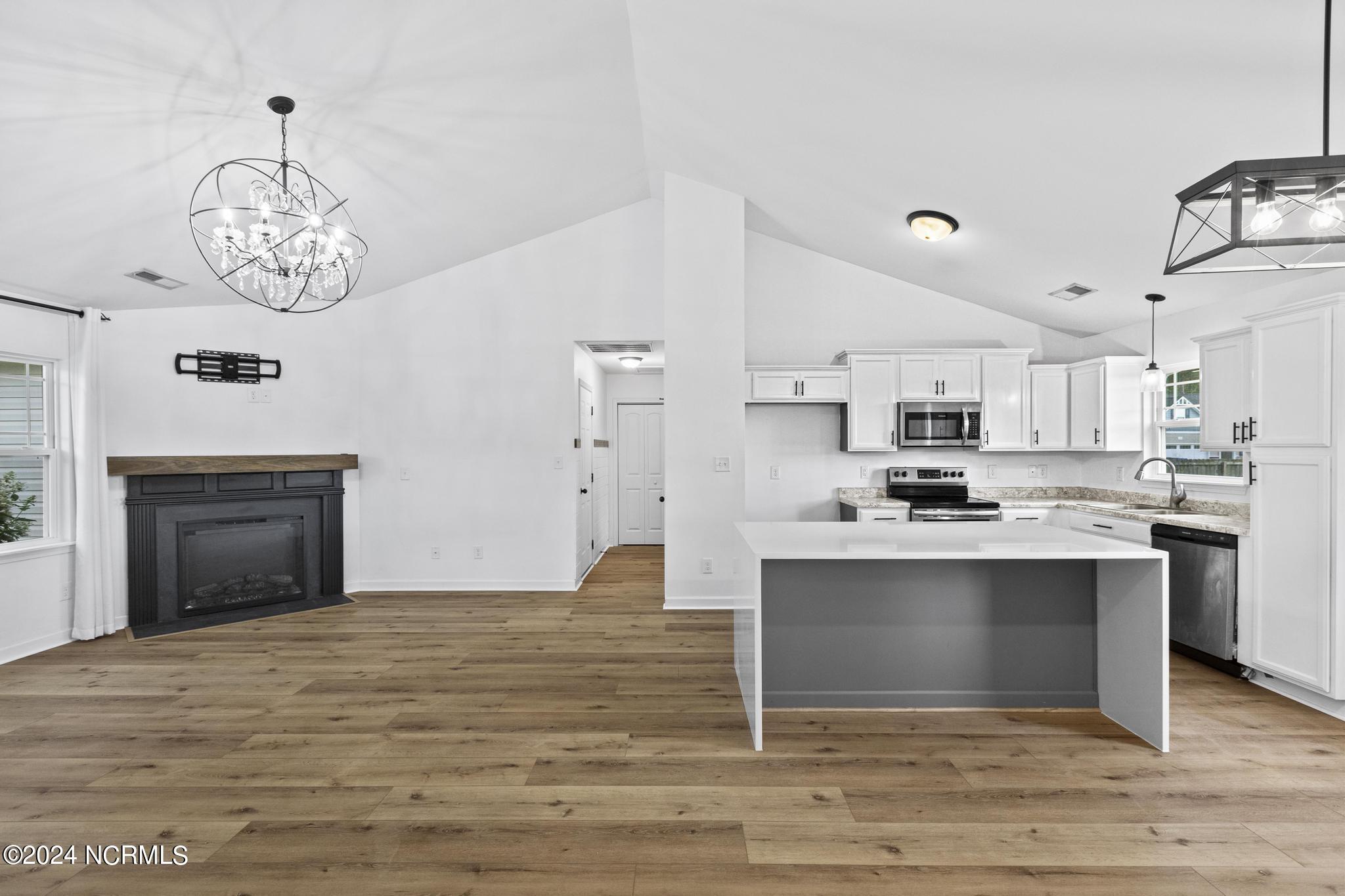 255 Breakwater Drive