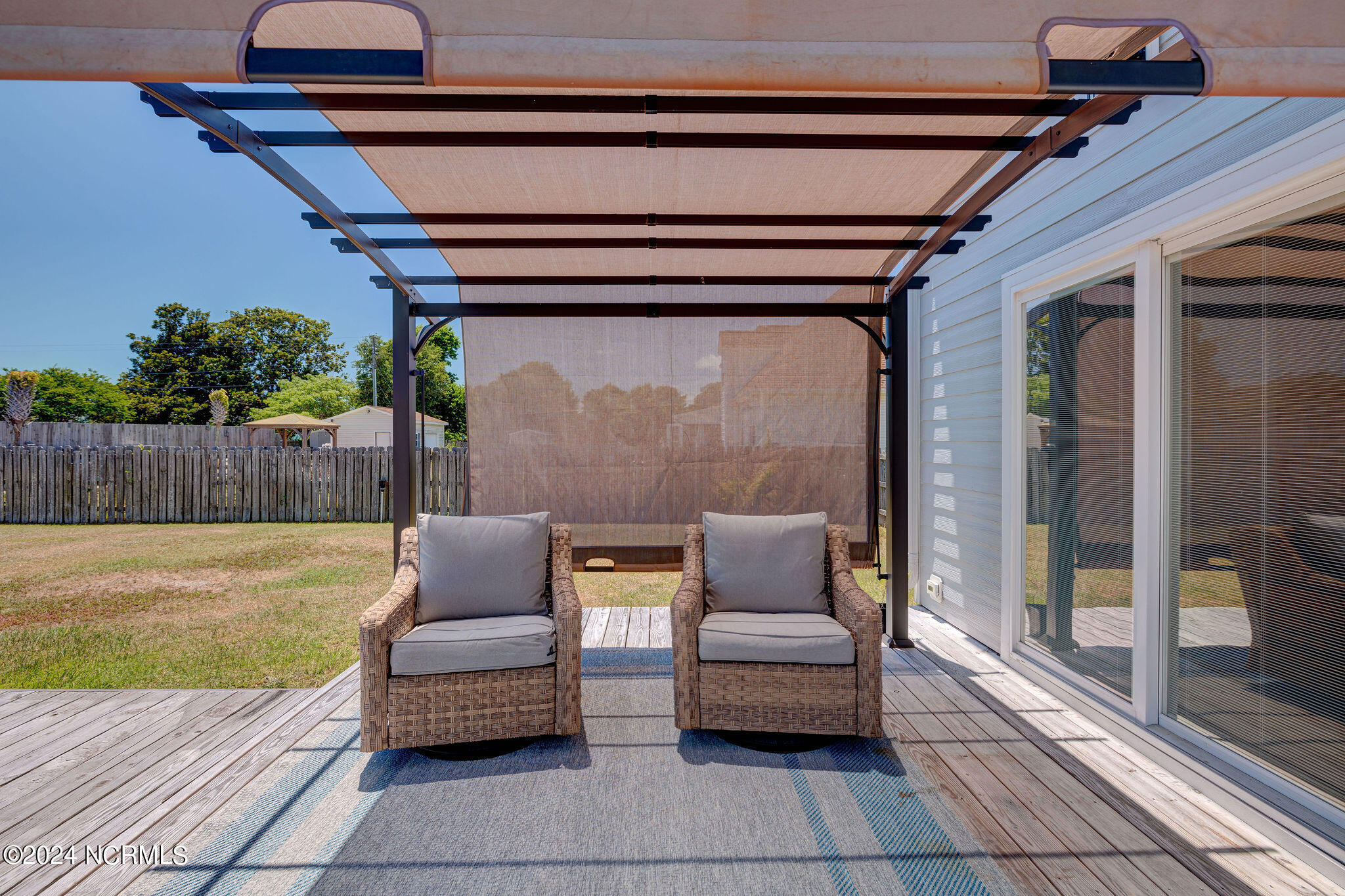 48 E Brenda Lee Drive