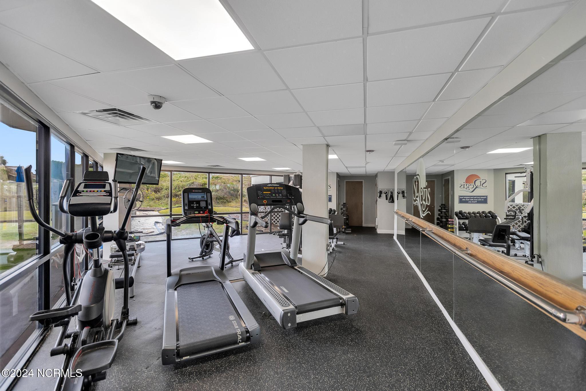 2000 New River Inlet Road, 2404