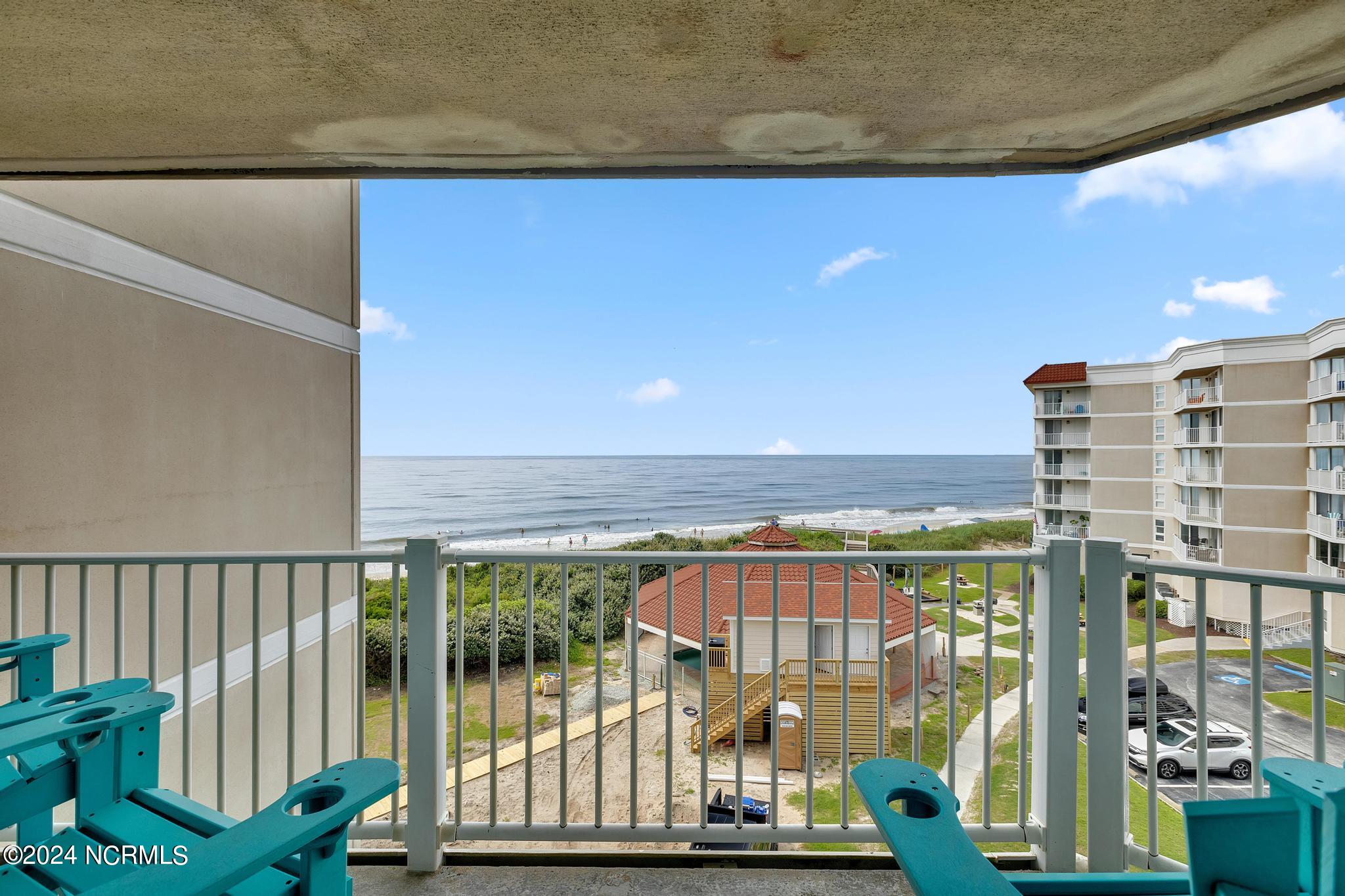 2000 New River Inlet Road, 2404