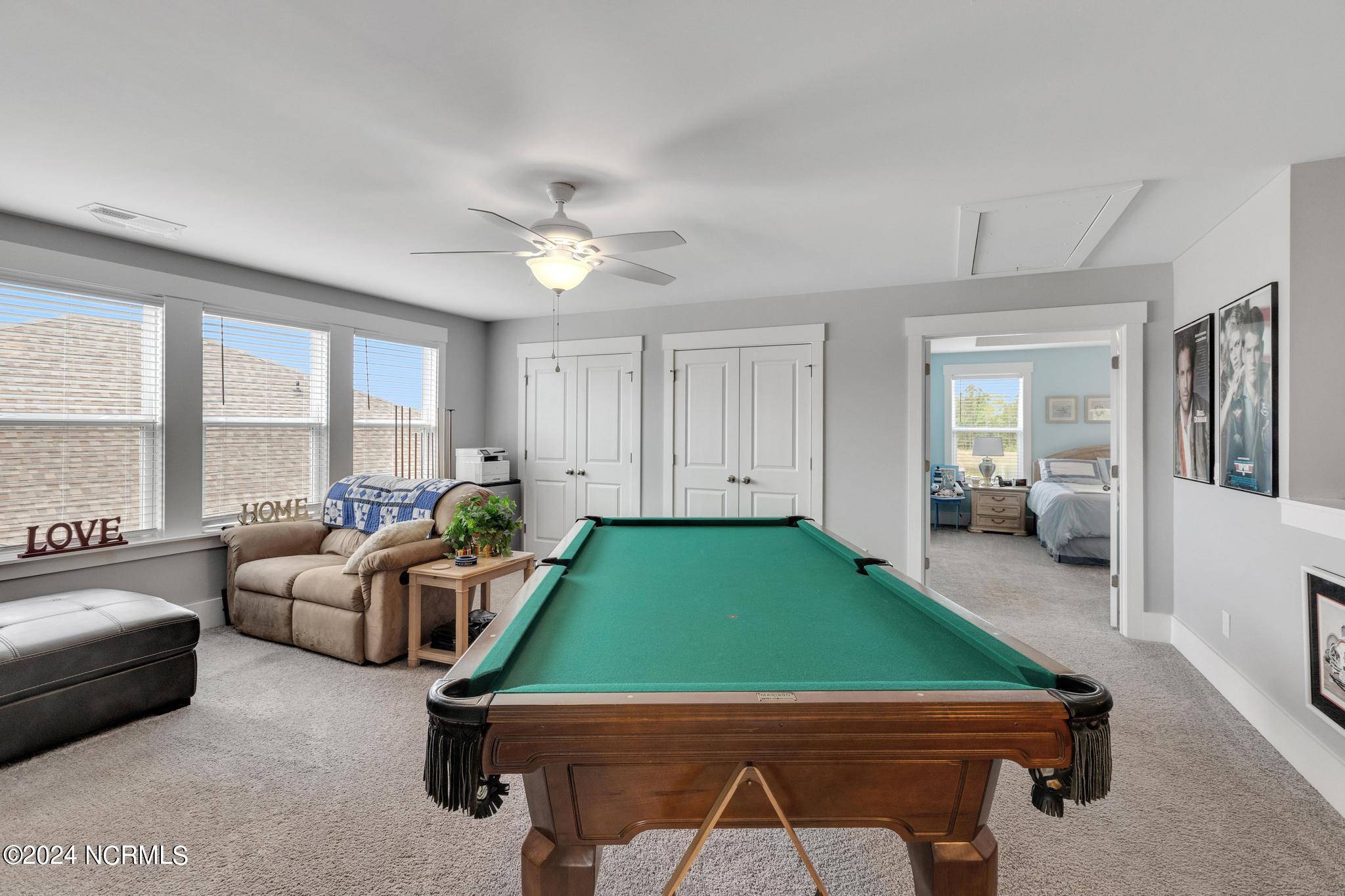 507 Edgewater Way