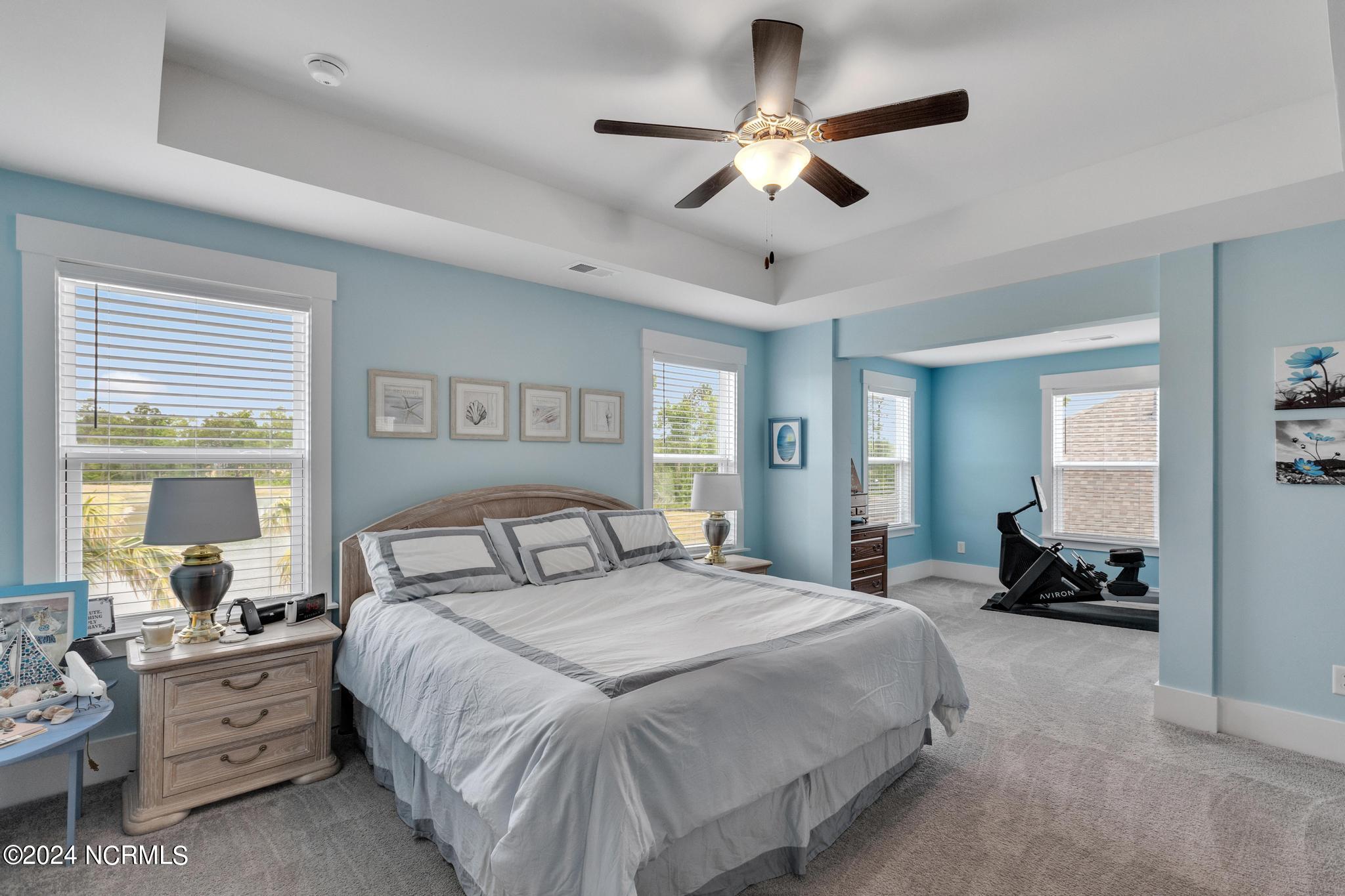 507 Edgewater Way