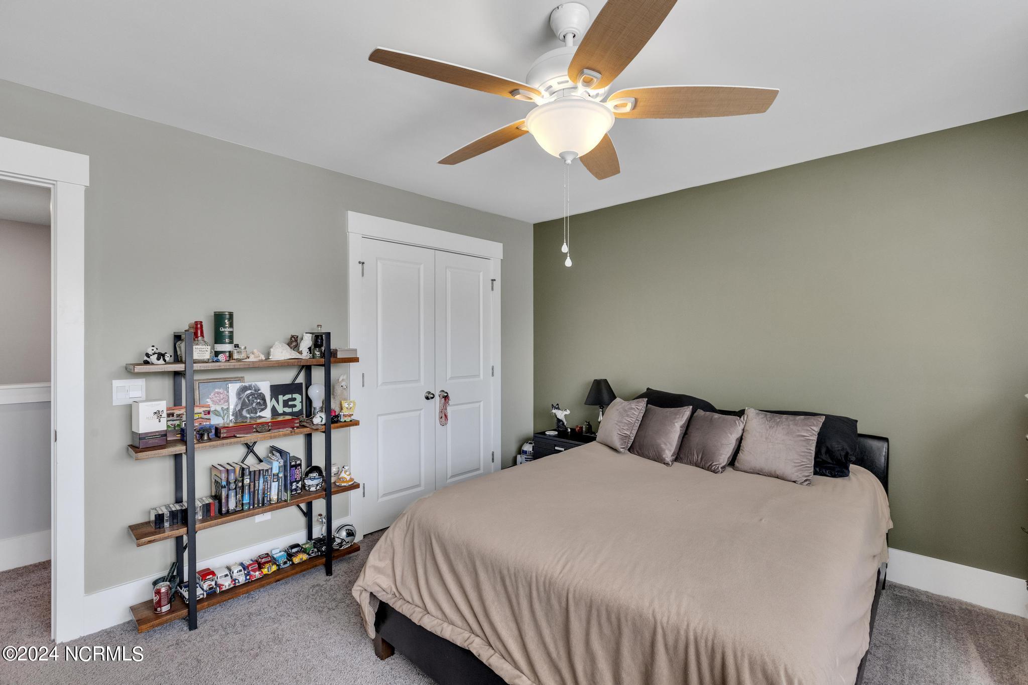 507 Edgewater Way