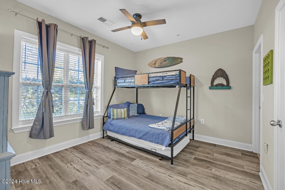 100 Gateway Condos Drive, 115
