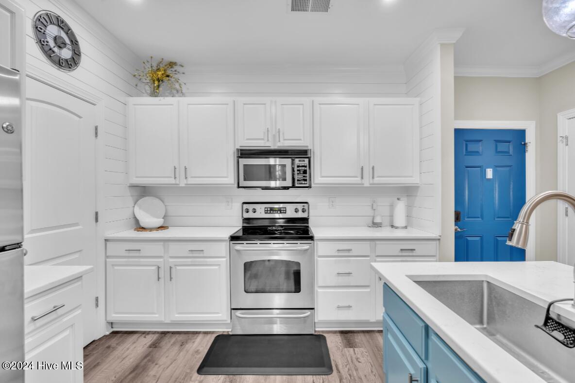 100 Gateway Condos Drive, 115