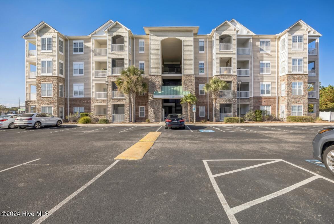 100 Gateway Condos Drive, 115