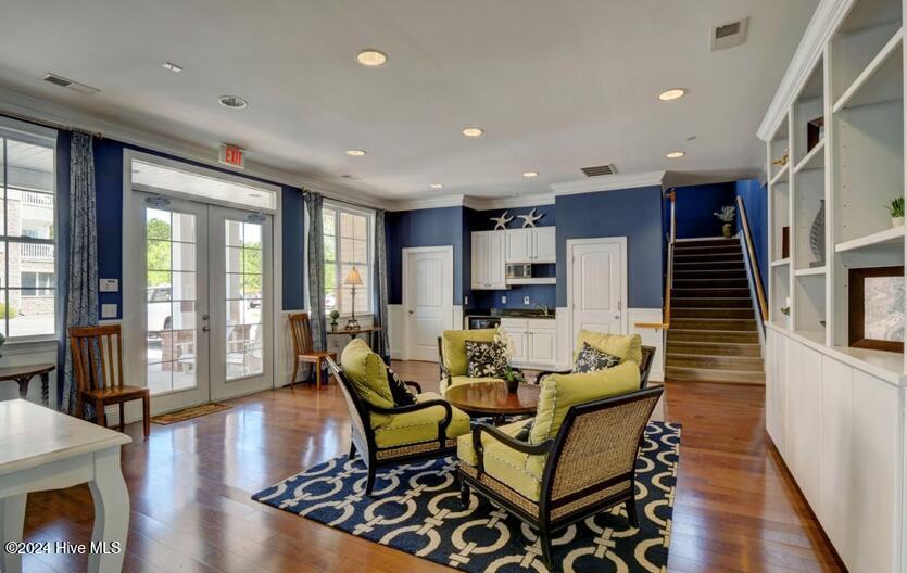 100 Gateway Condos Drive, 115