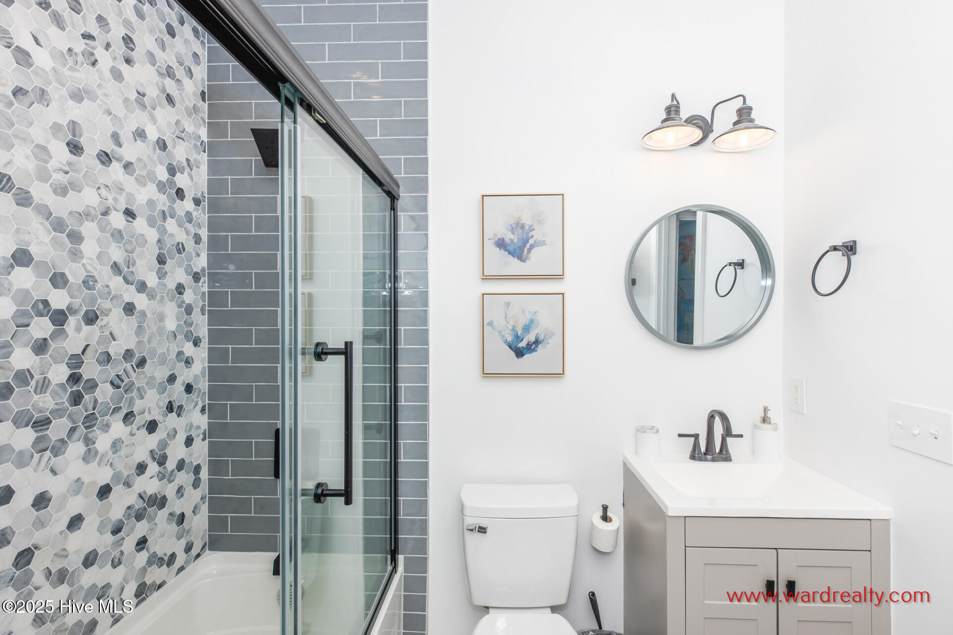 301 S Topsail Drive, B