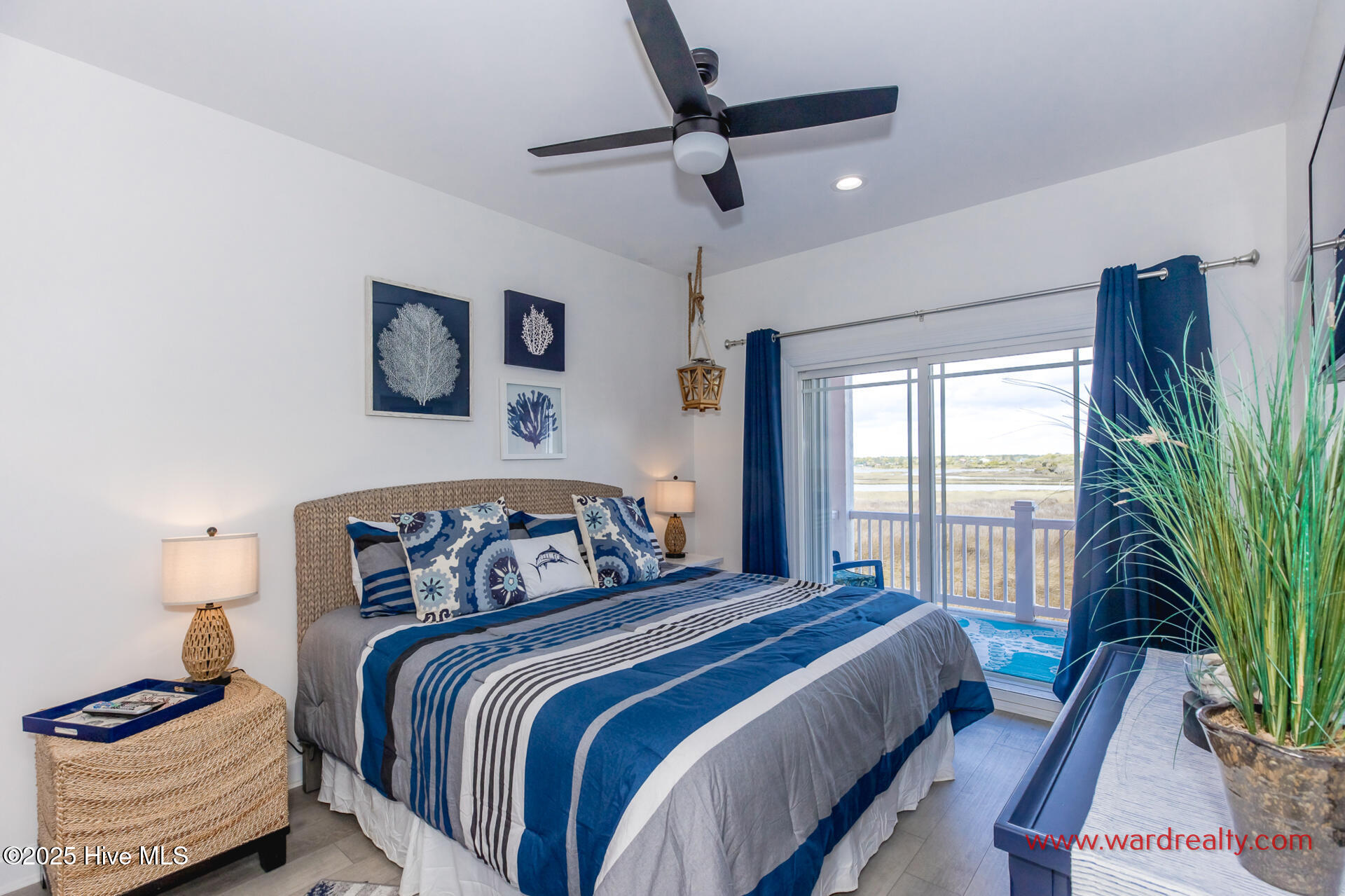 301 S Topsail Drive, B