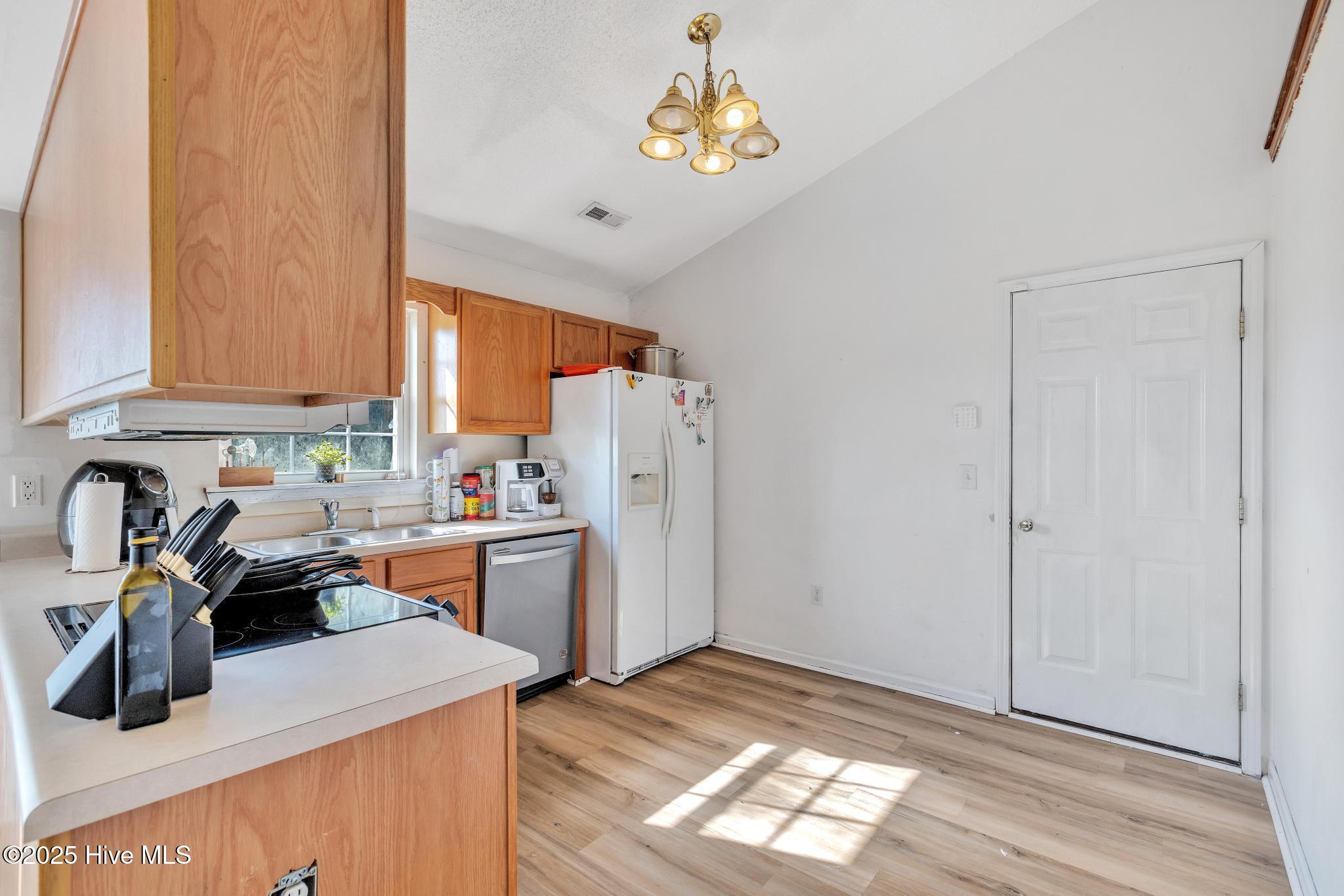 119 Lawndale Lane