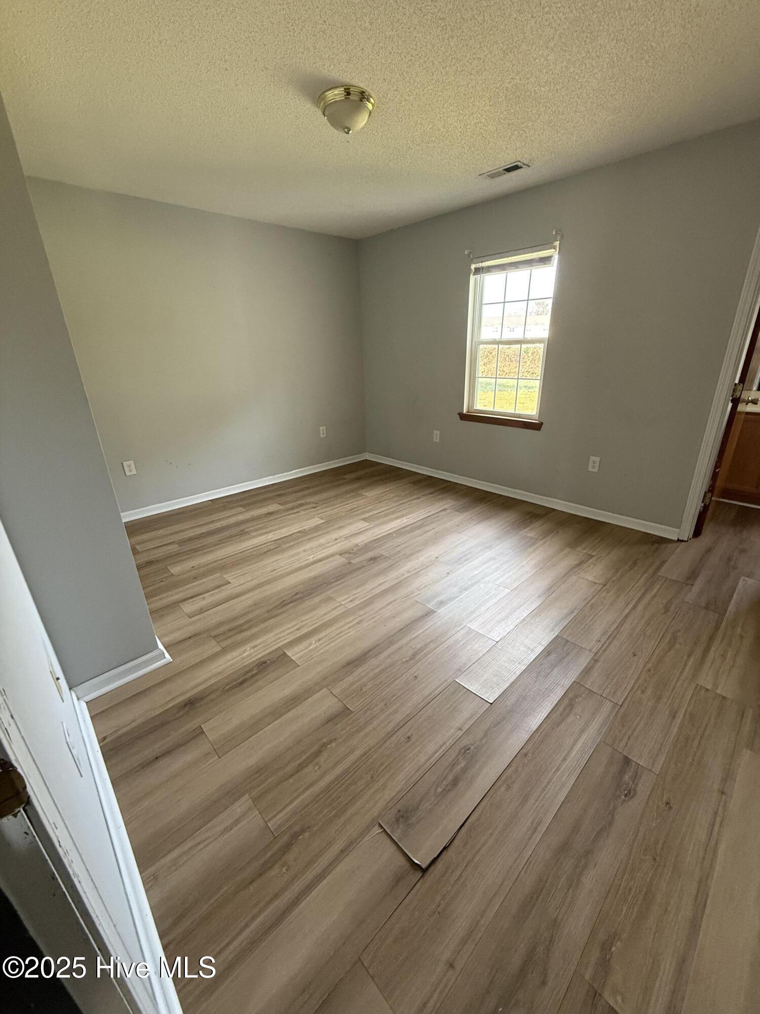 119 Lawndale Lane