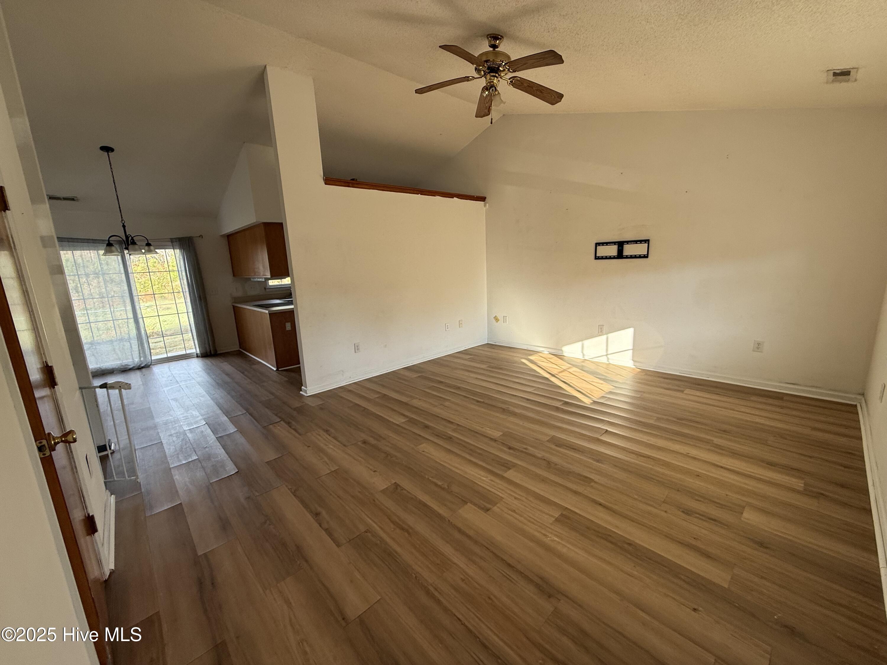 119 Lawndale Lane