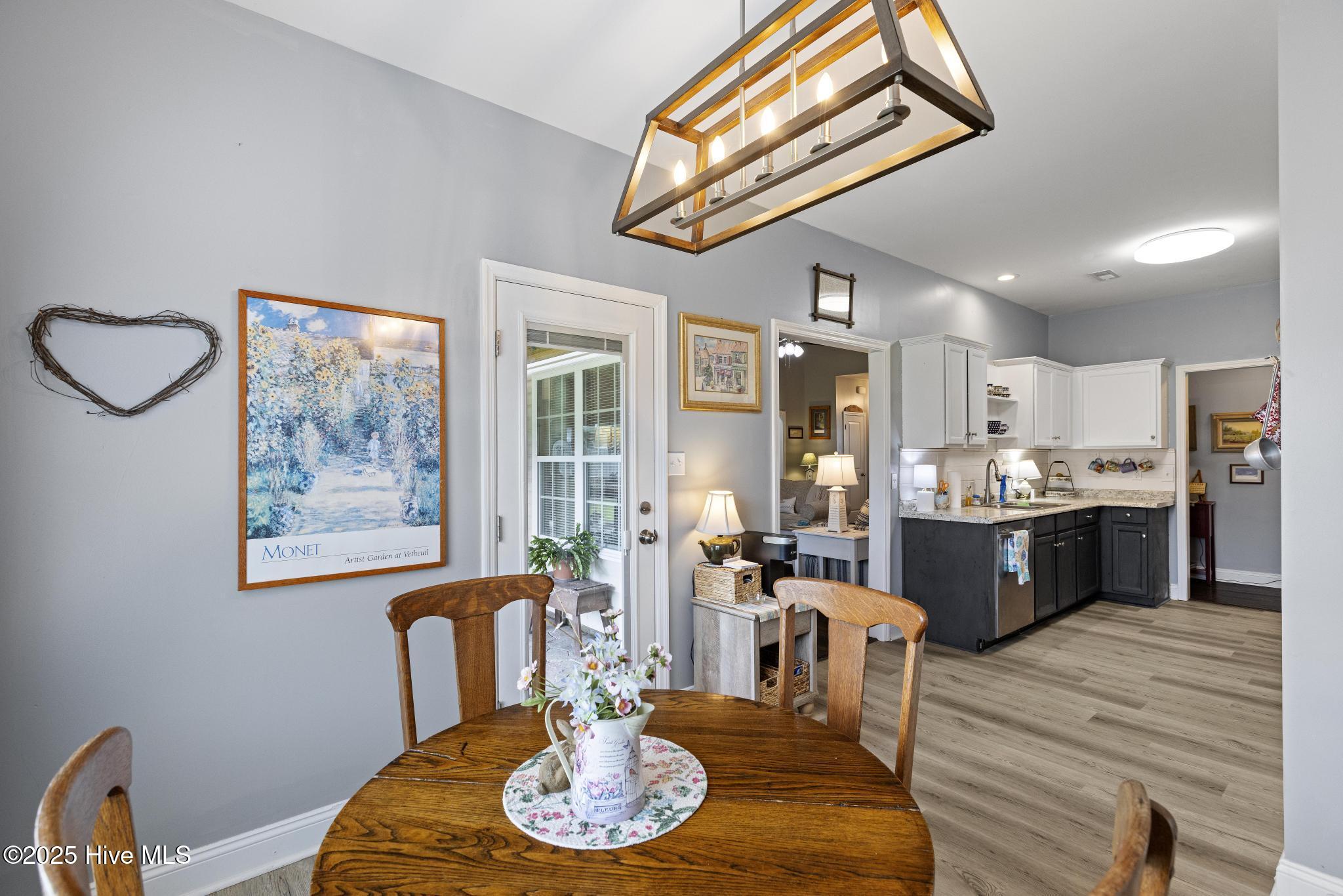 113 Moonstone Court