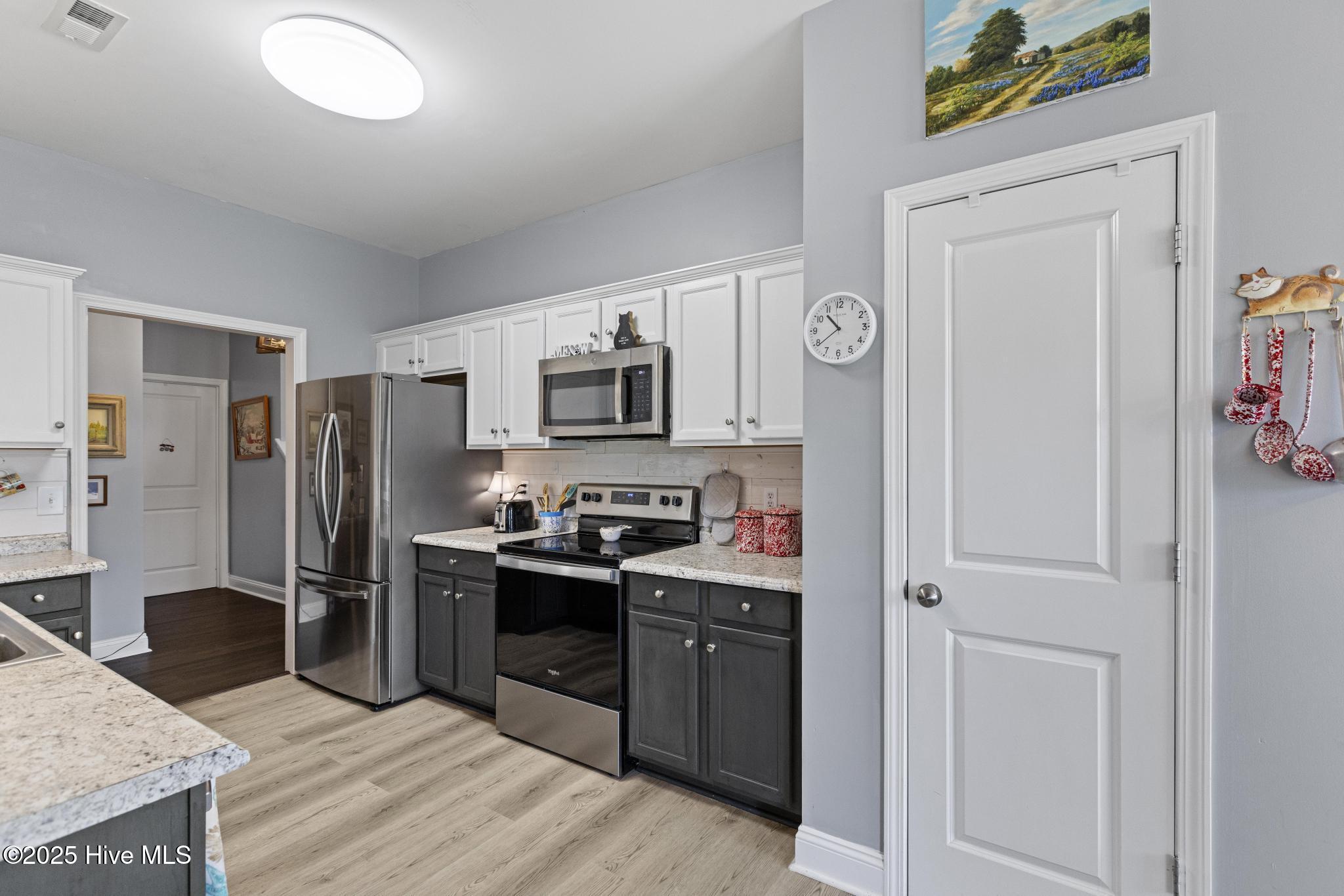 113 Moonstone Court