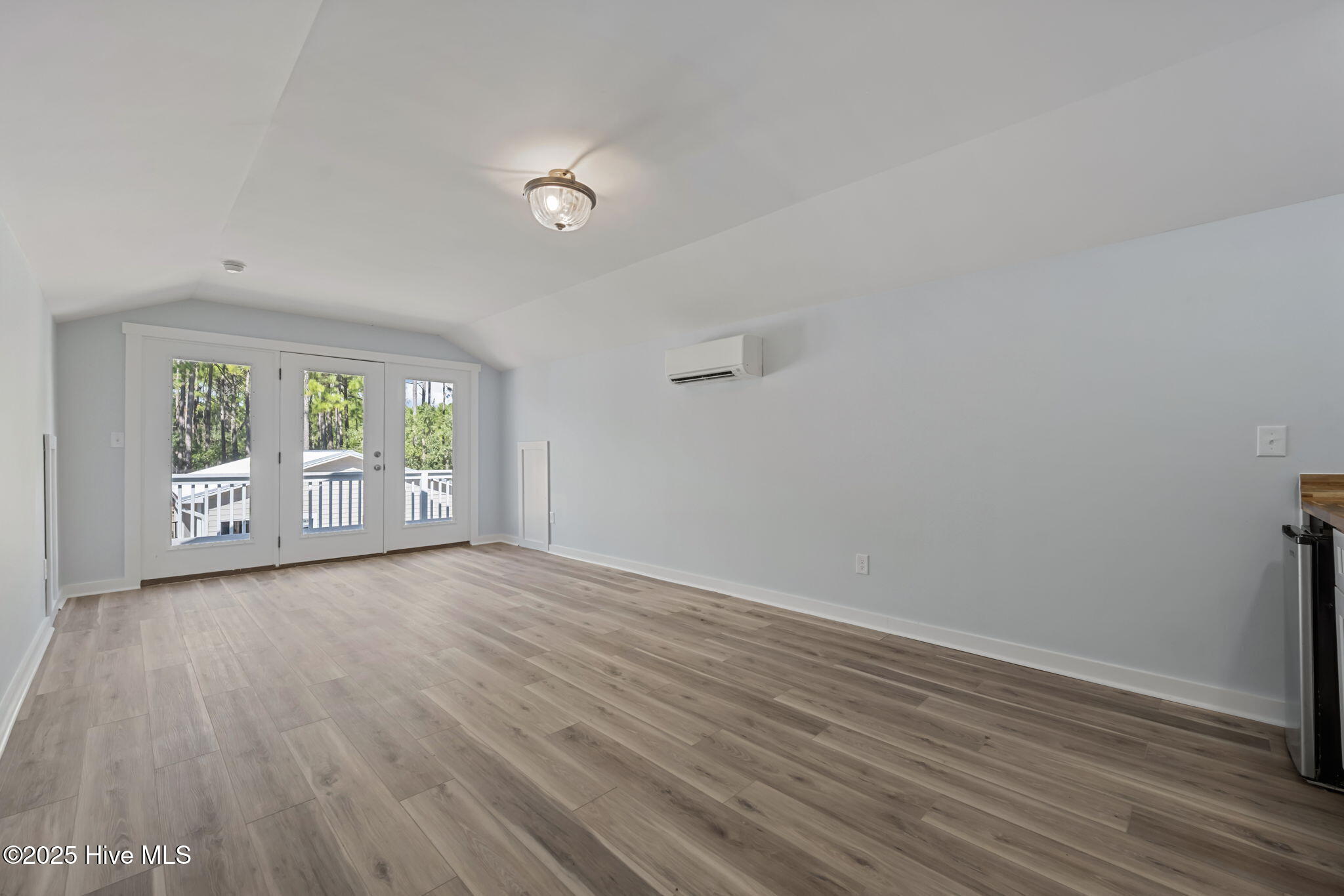 126 Shady Pines Drive