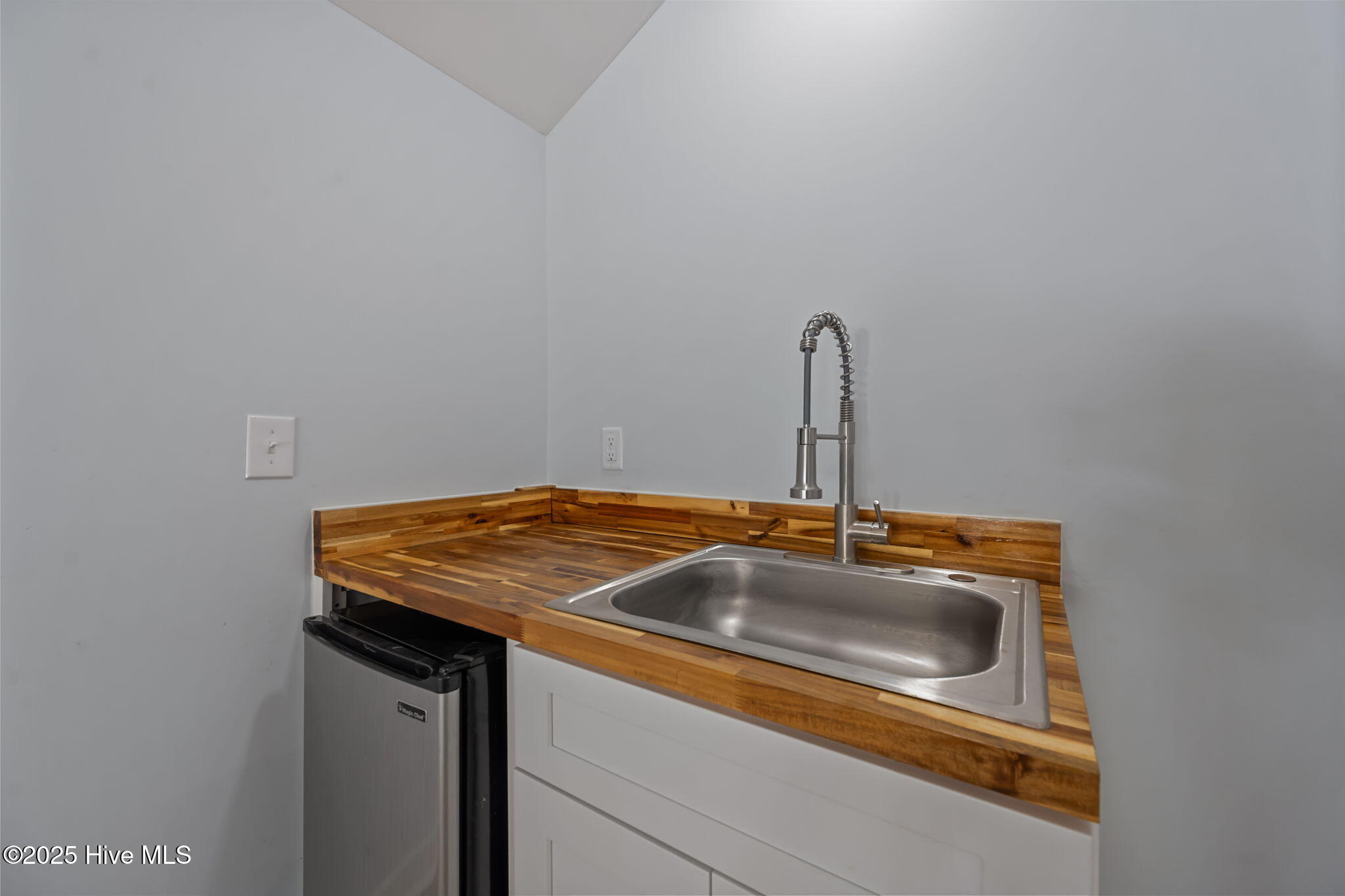 126 Shady Pines Drive