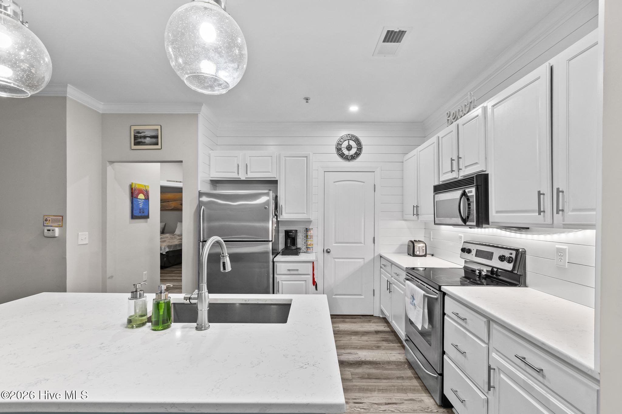 100 Gateway Condos Drive Unit 115