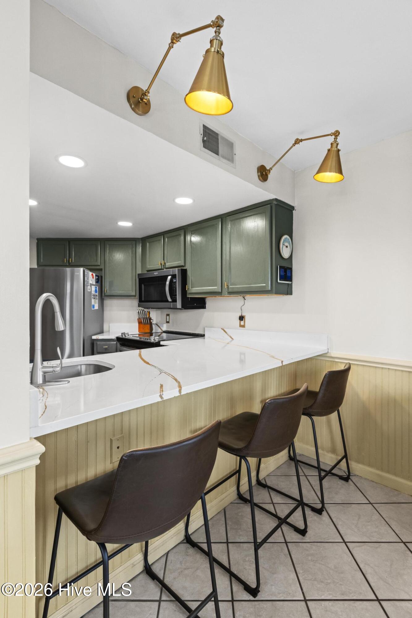 2000 New River Inlet Road 1101