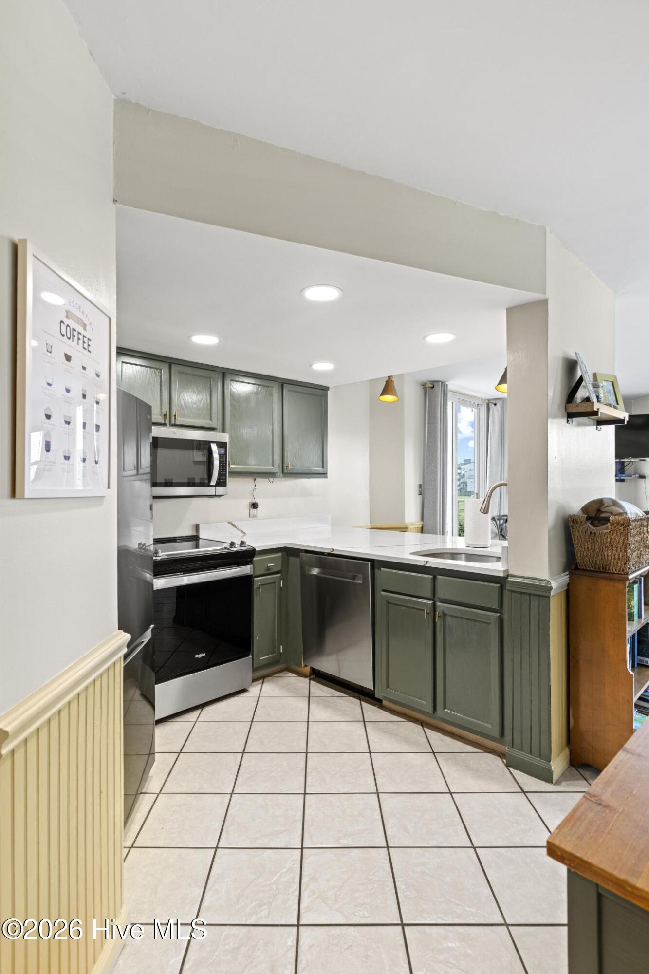 2000 New River Inlet Road 1101
