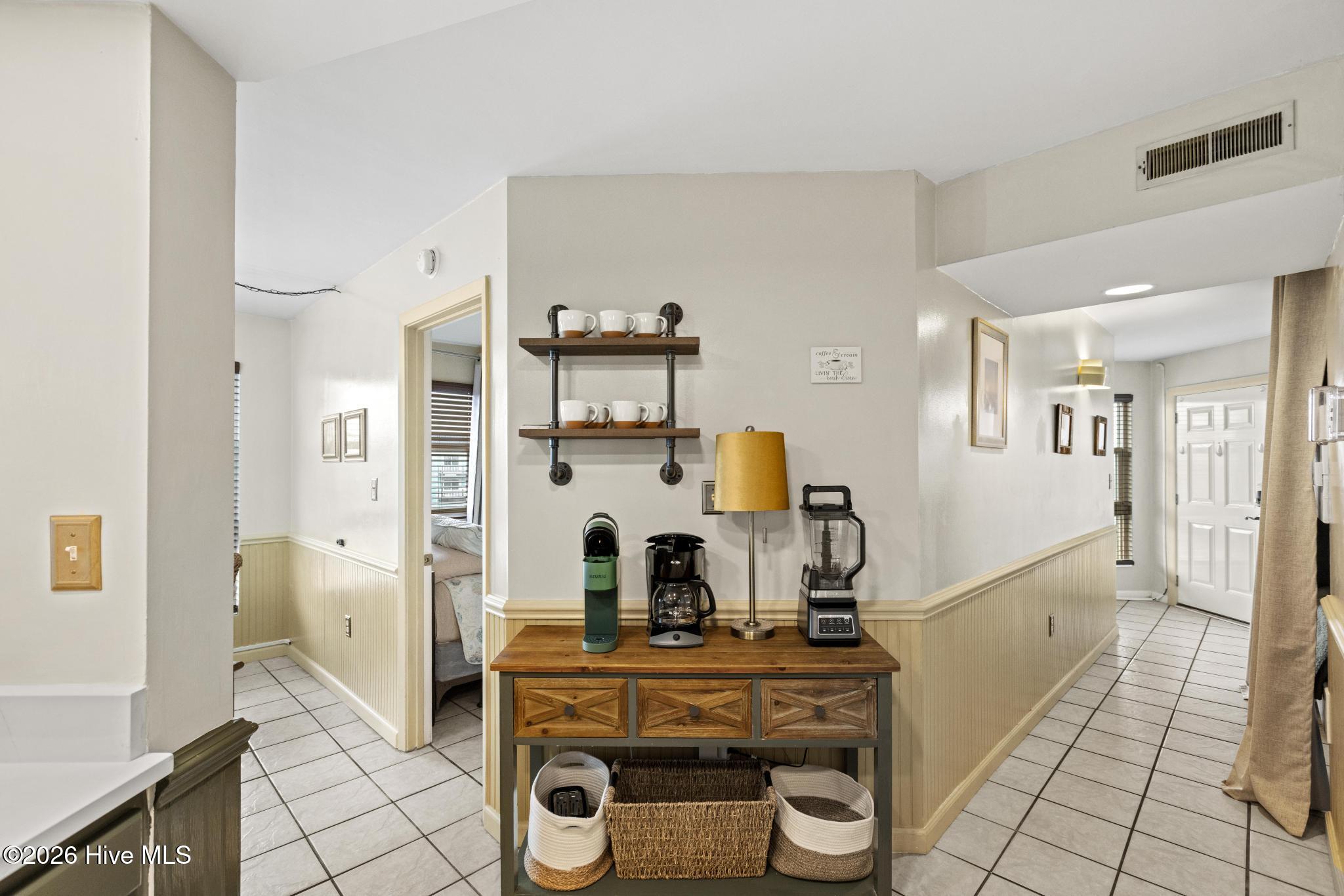 2000 New River Inlet Road 1101