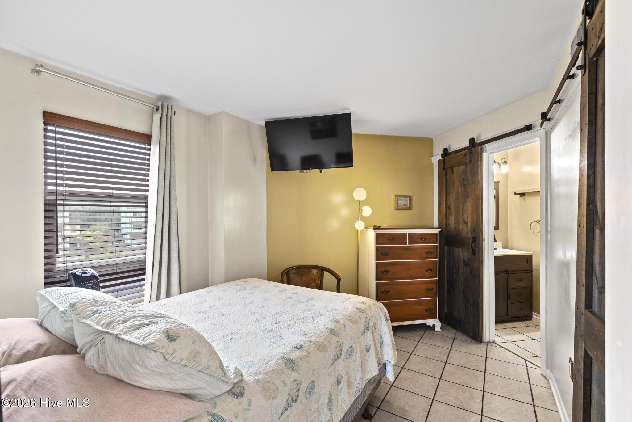 2000 New River Inlet Road 1101