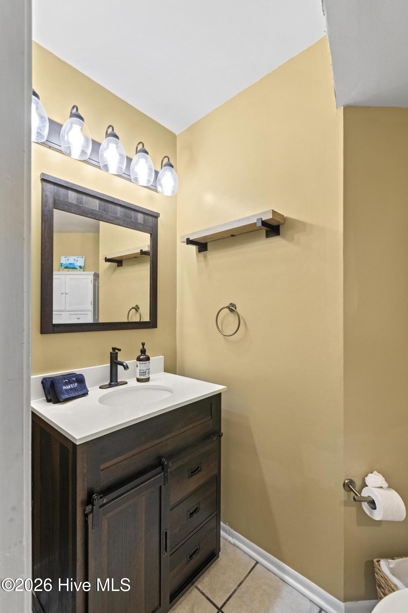 2000 New River Inlet Road 1101