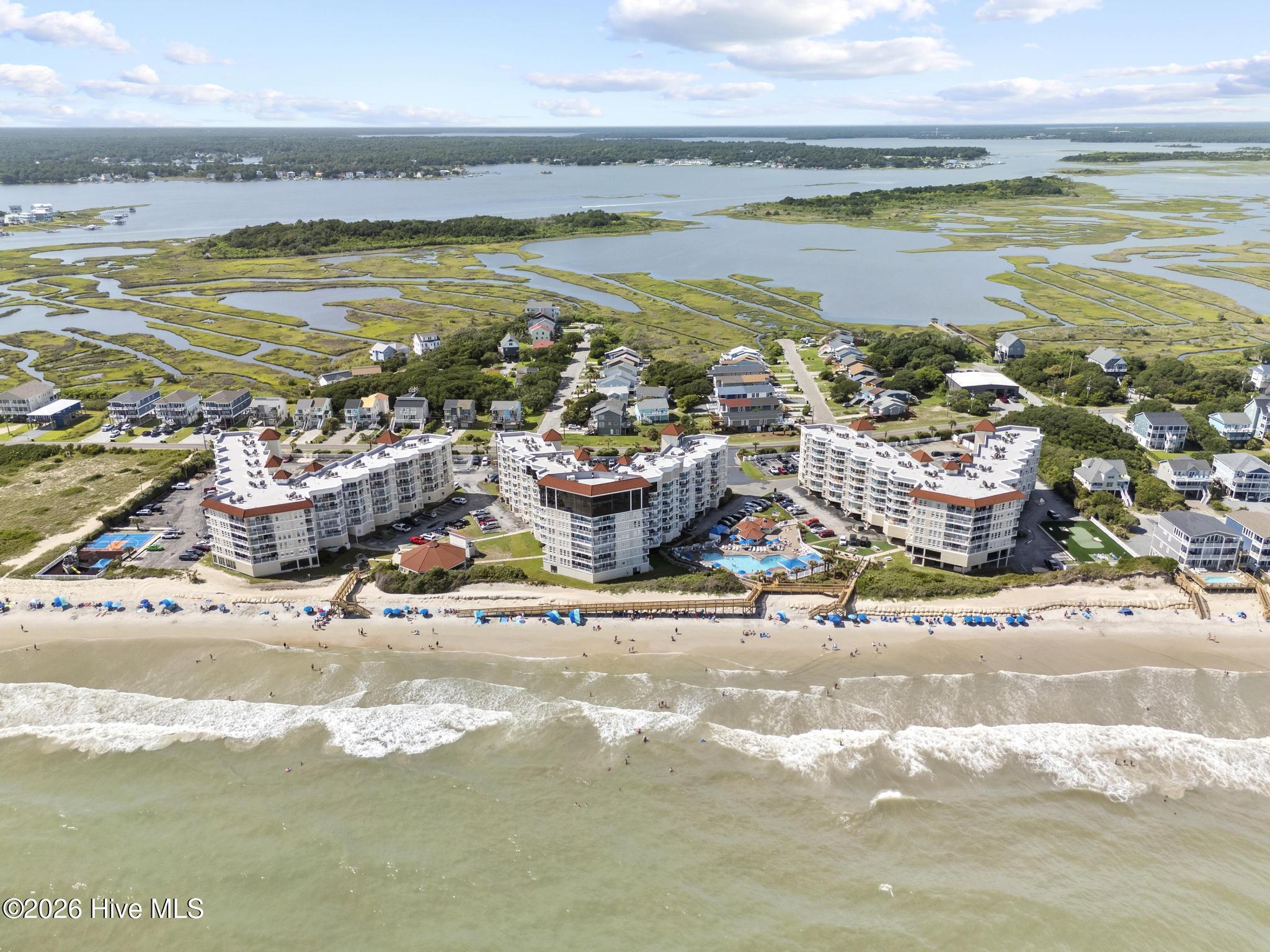 2000 New River Inlet Road 1101