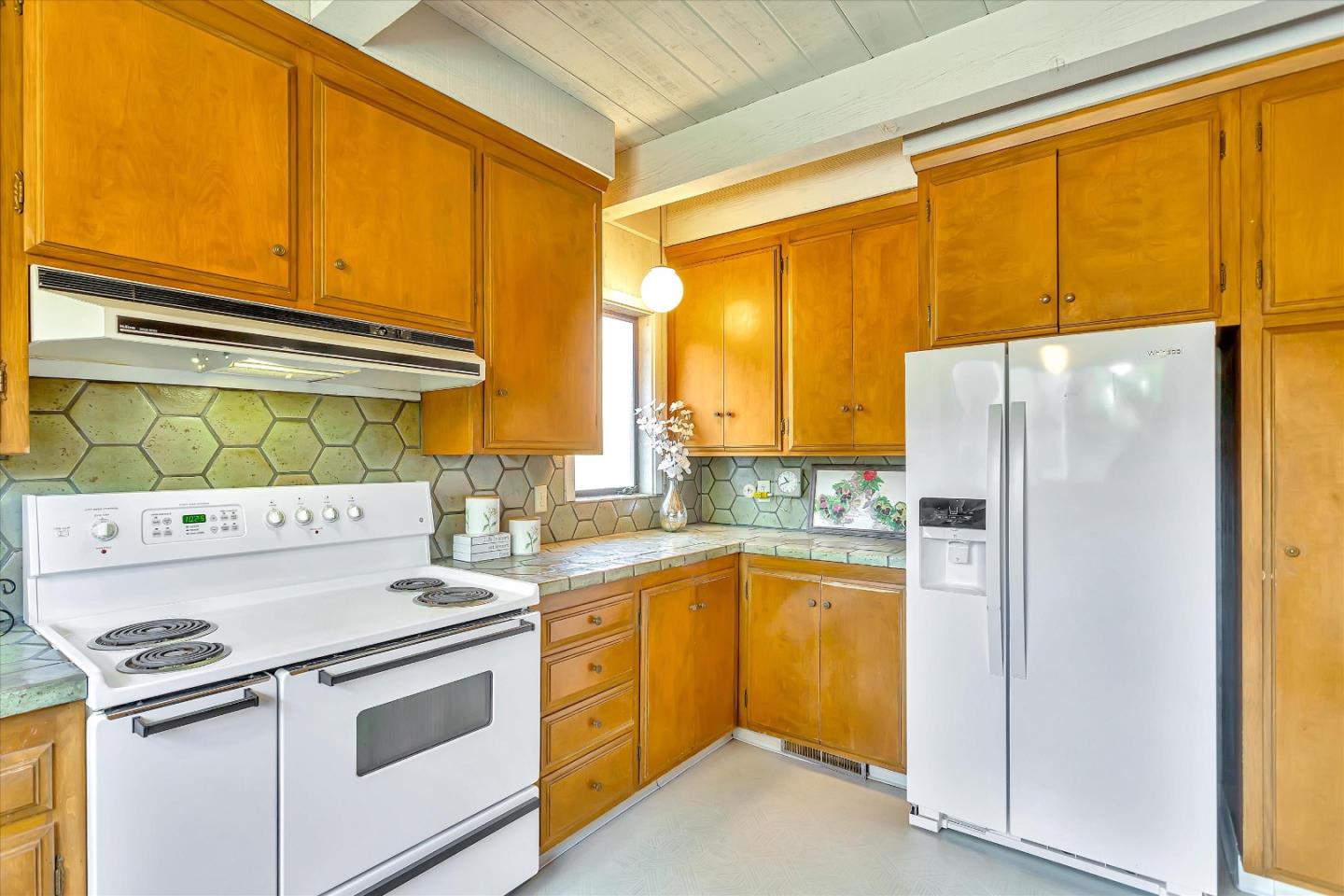 26250 Ocean View AVE