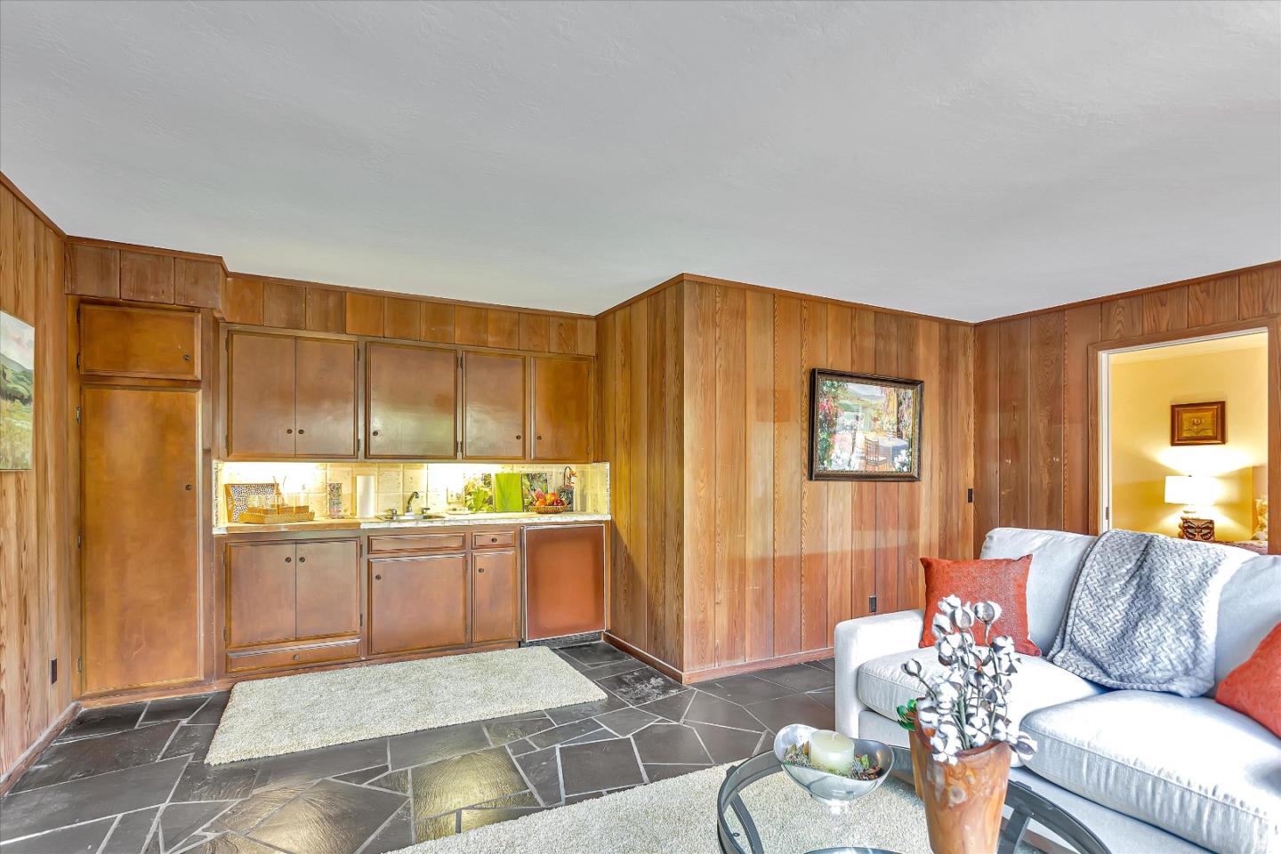 26250 Ocean View AVE