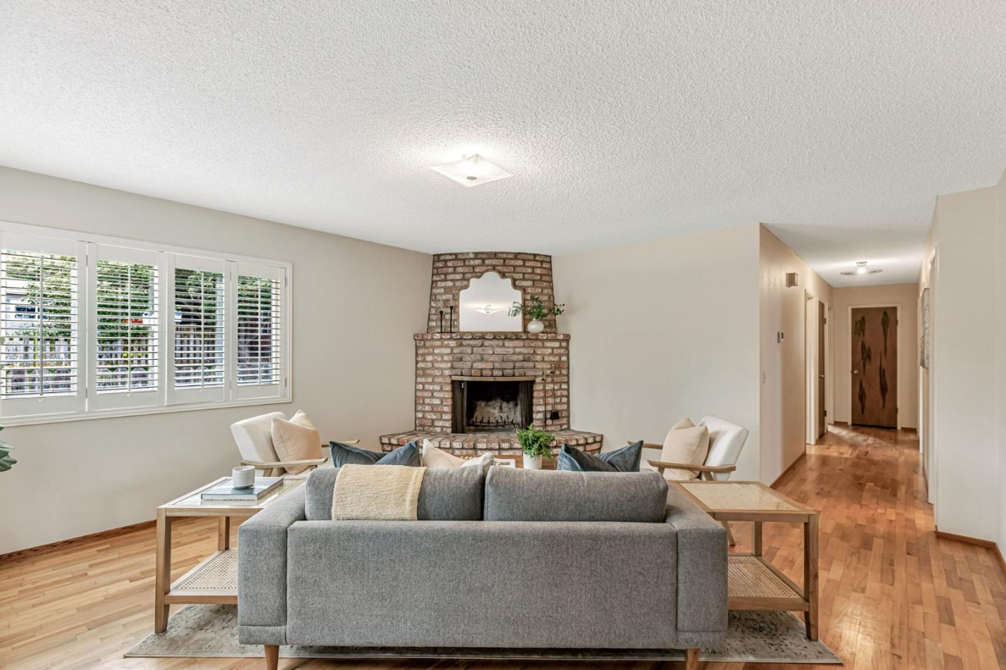 801 Lobos ST