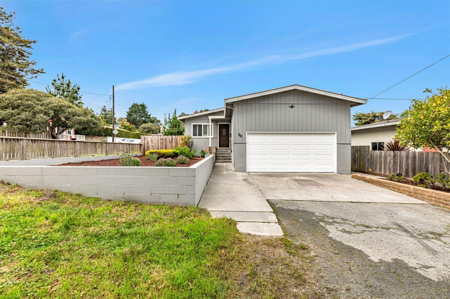 801 Lobos ST