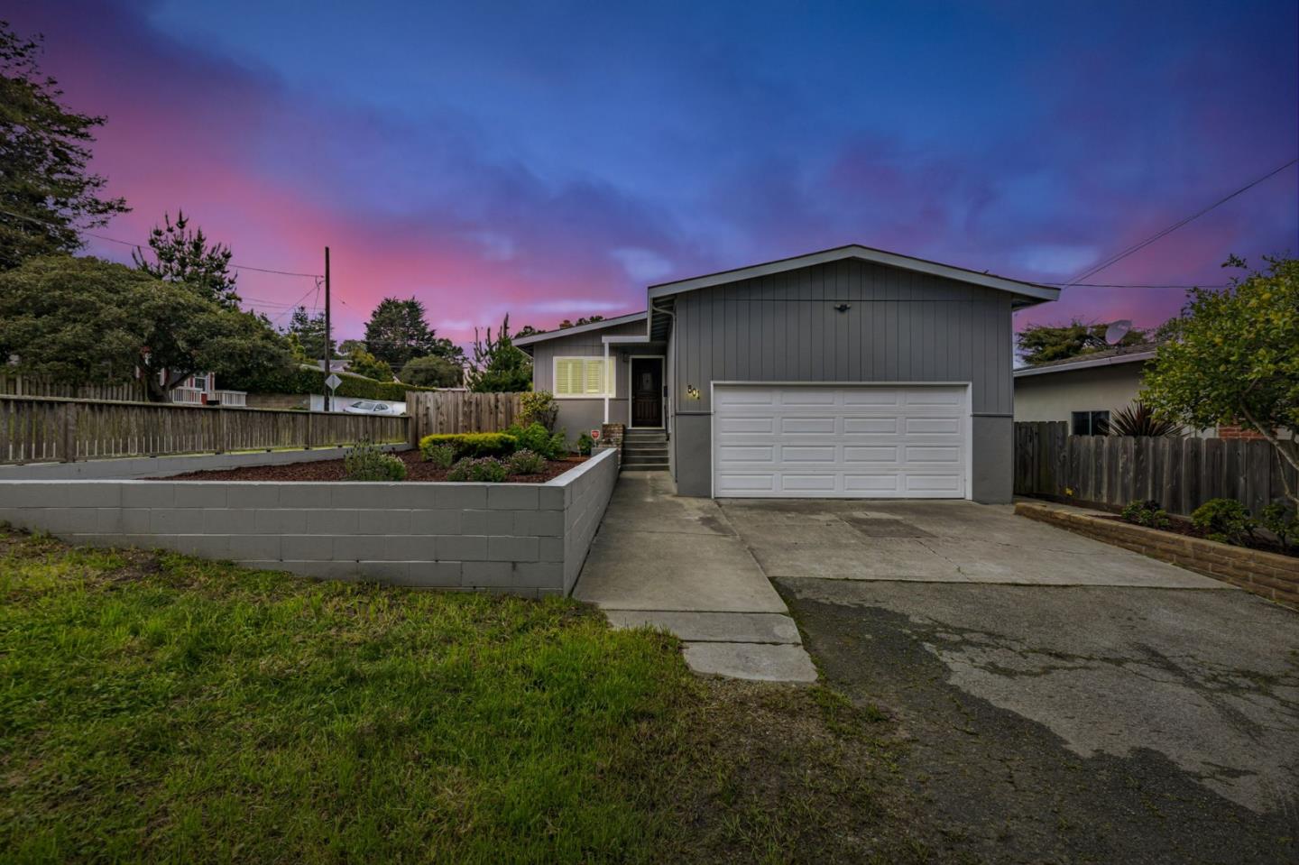 801 Lobos ST