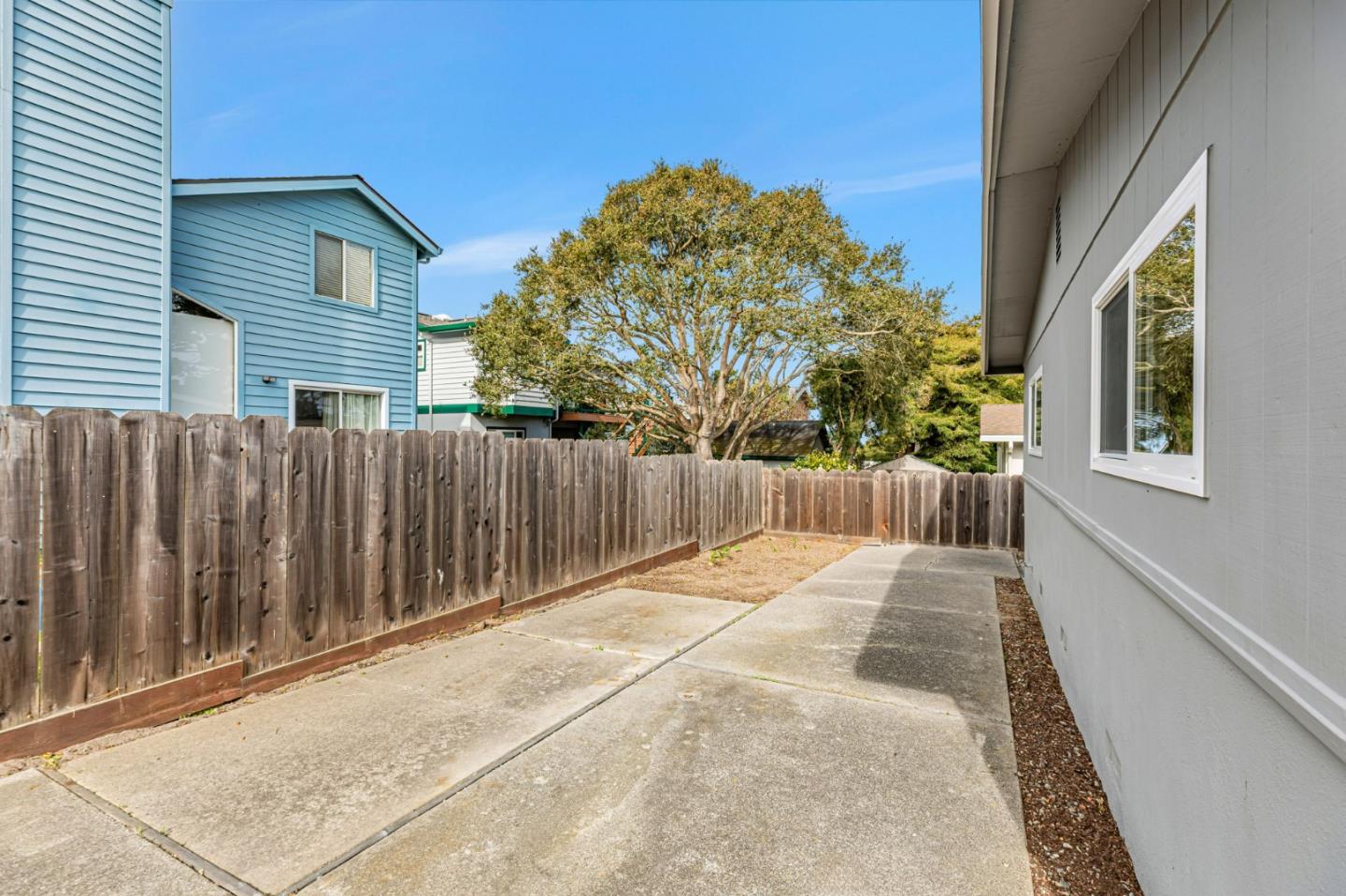 801 Lobos ST