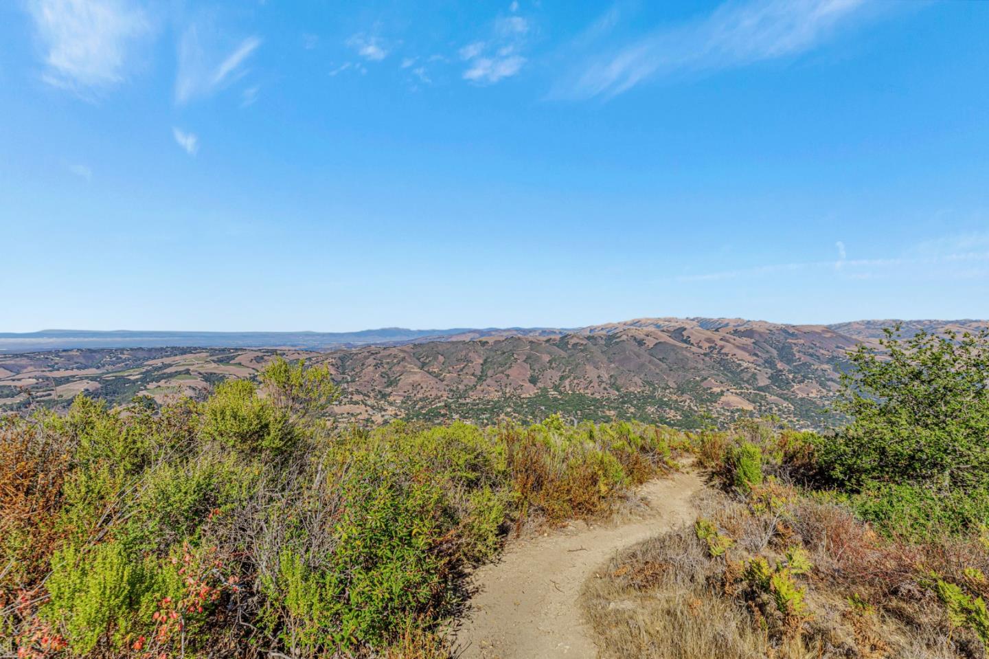 Adamo Ranch, Valley Road