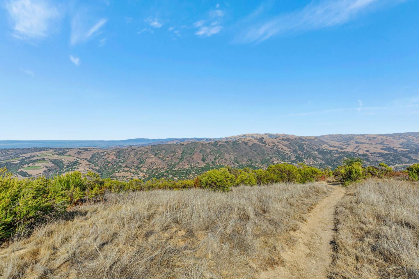 Adamo Ranch, Valley Road