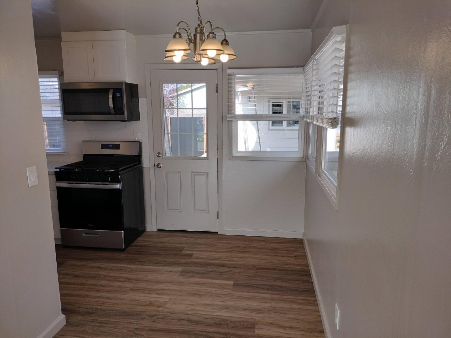 413 & 415 Dela Rosa Avenue