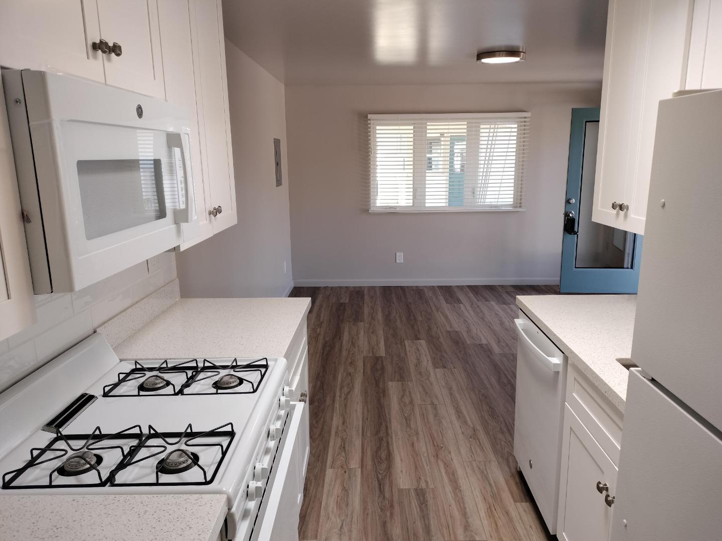 413 & 415 Dela Rosa Avenue